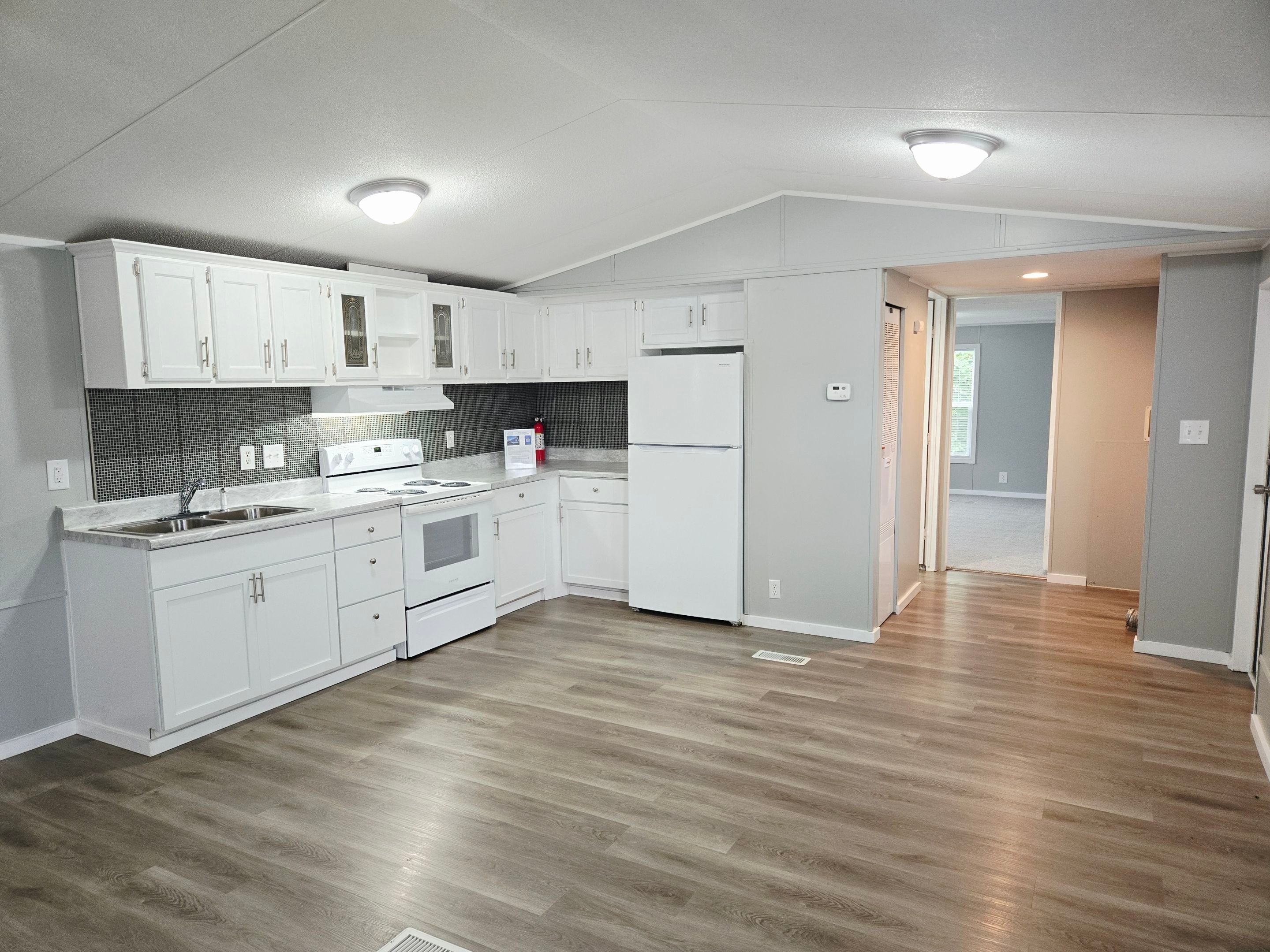 A photo of the Navajo Lake Estates Home
