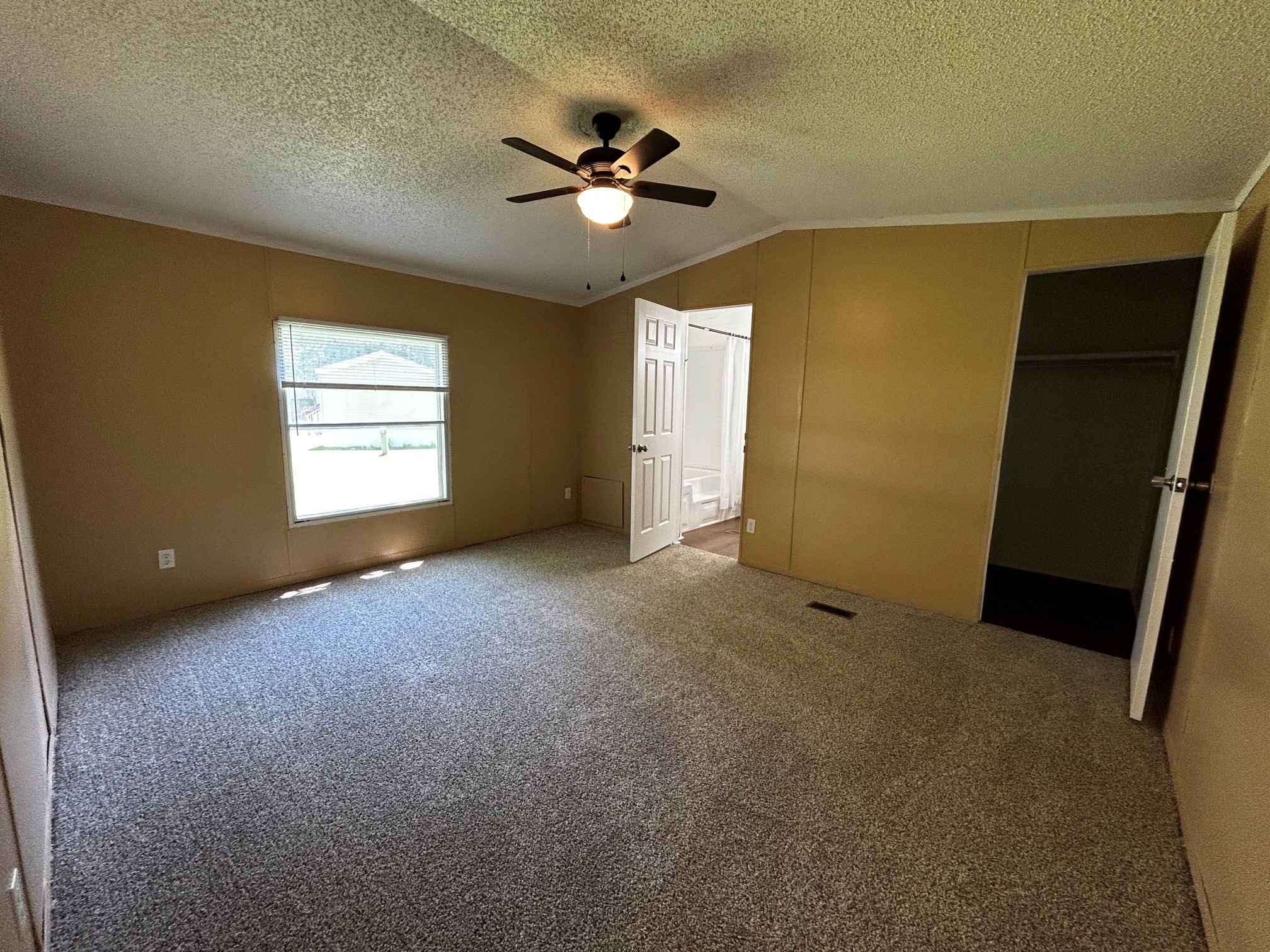 A photo of the Deluxe Lake Estates Home