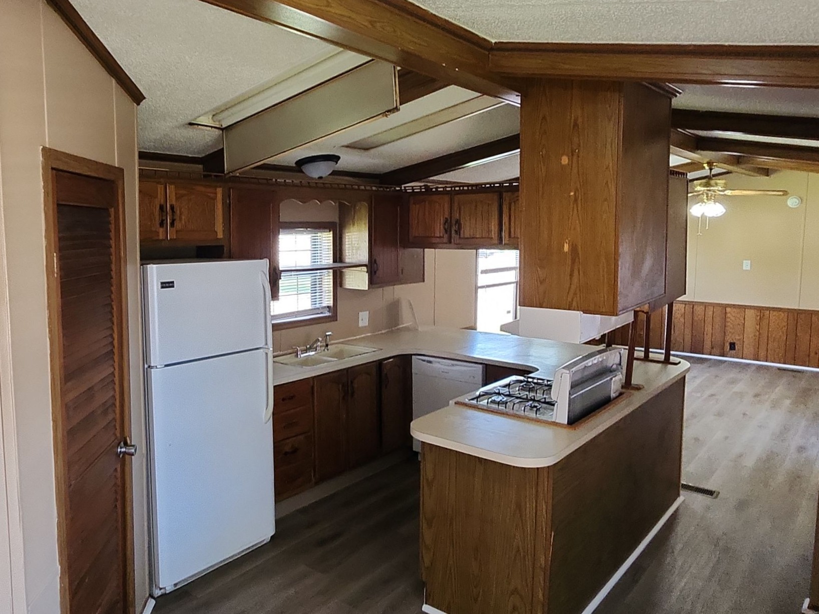 A photo of the Springdale Lake Home