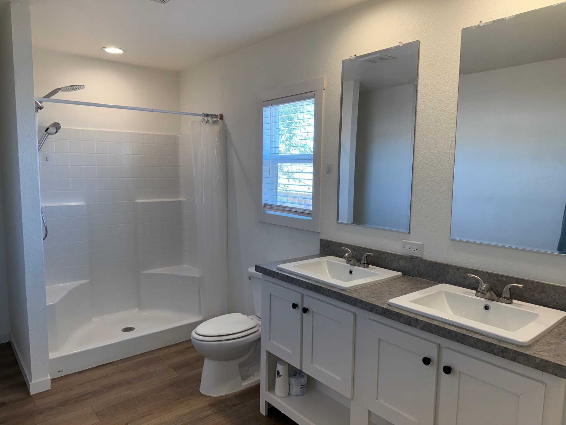 A photo of the Sunrise Oaks Home