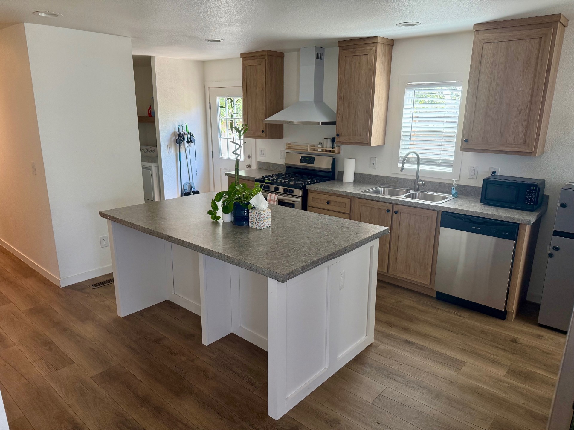 A photo of the Sunrise Oaks Home