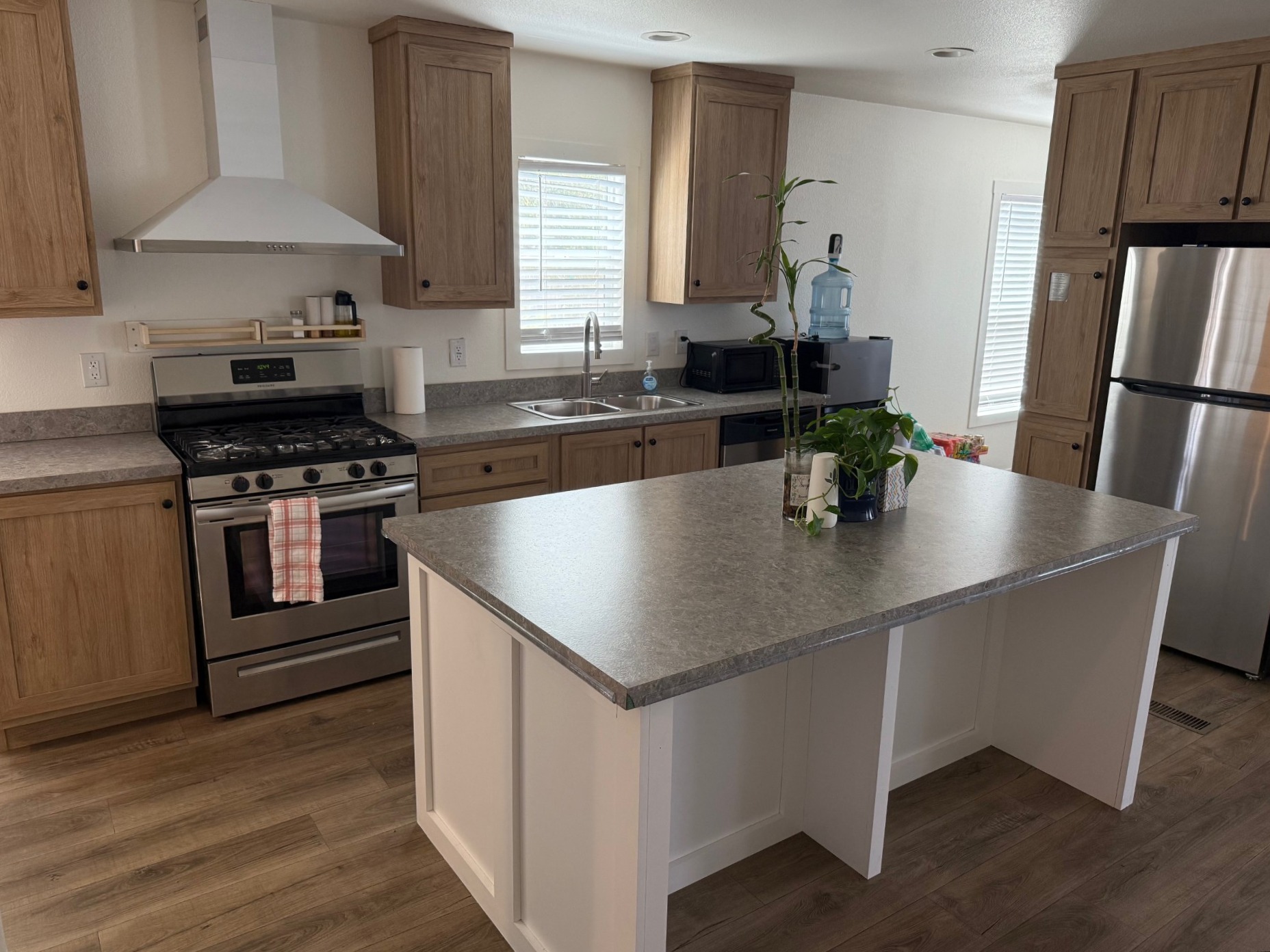 A photo of the Sunrise Oaks Home