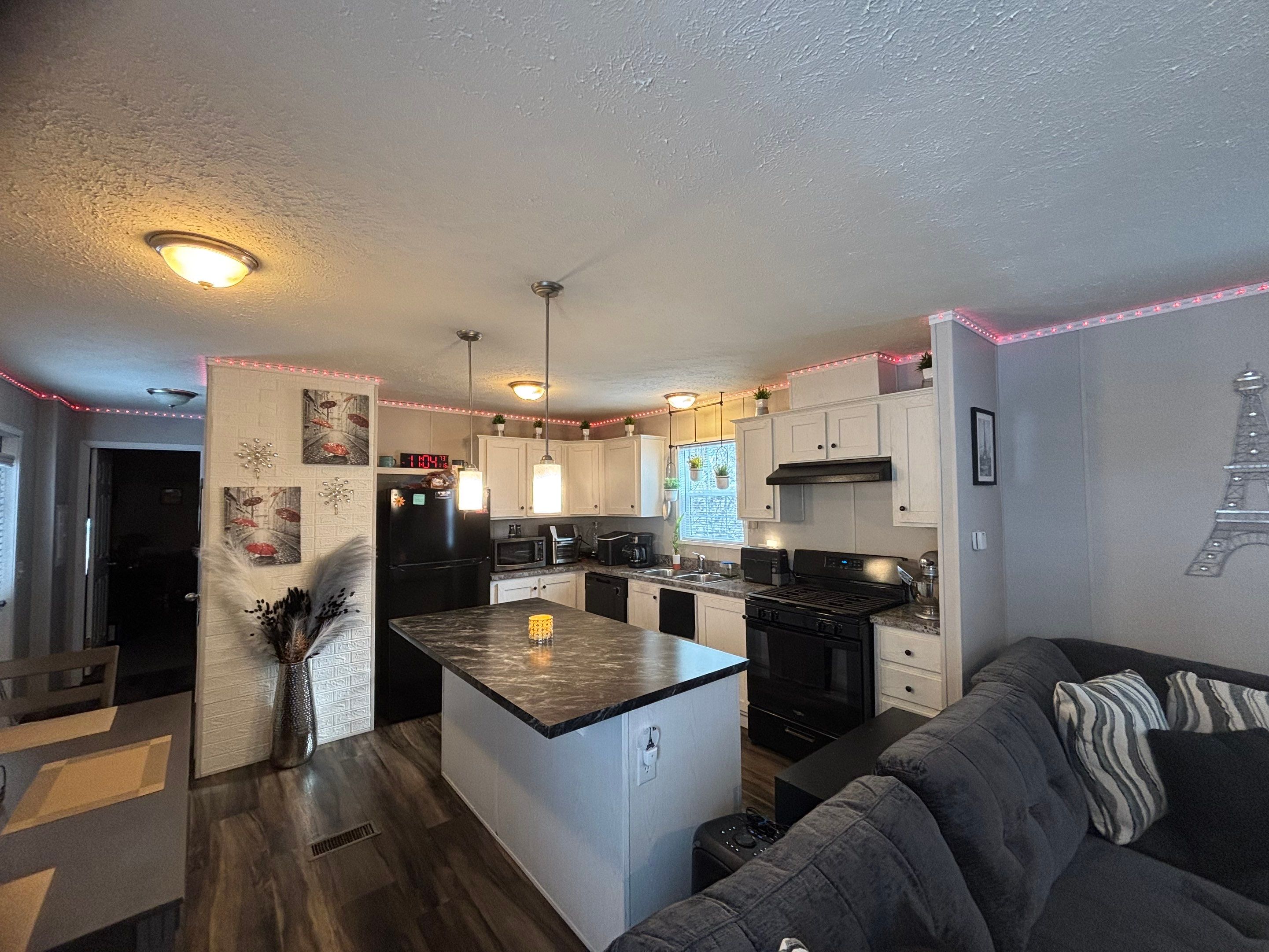 A photo of the Lincoln Park Home