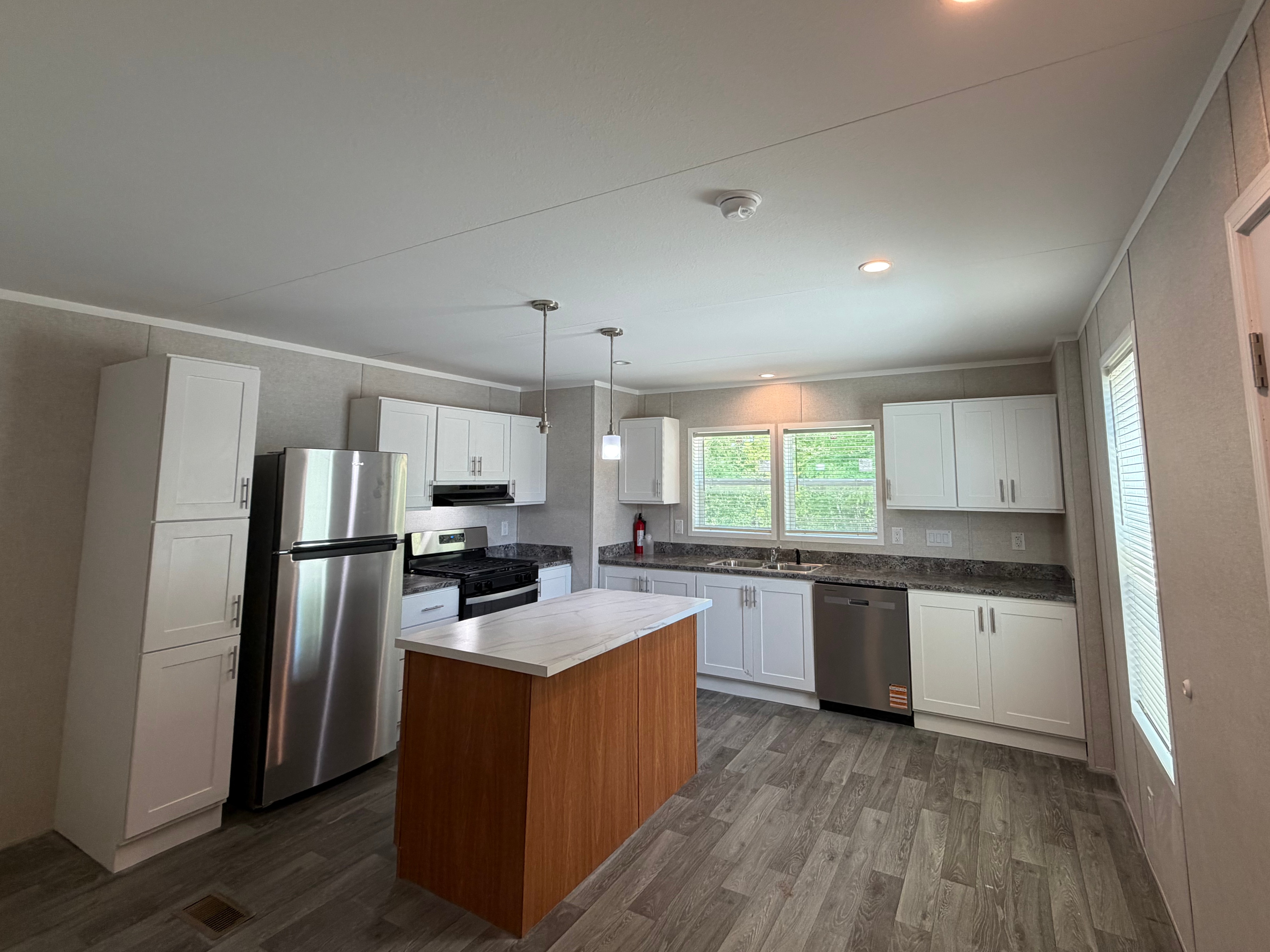 A photo of the Lakeshore Terrace Home