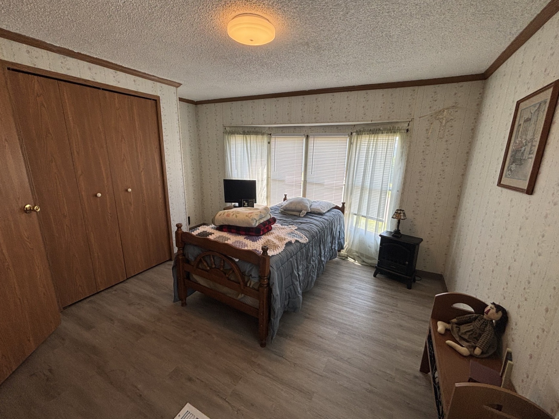 A photo of the Eagle Crest Home