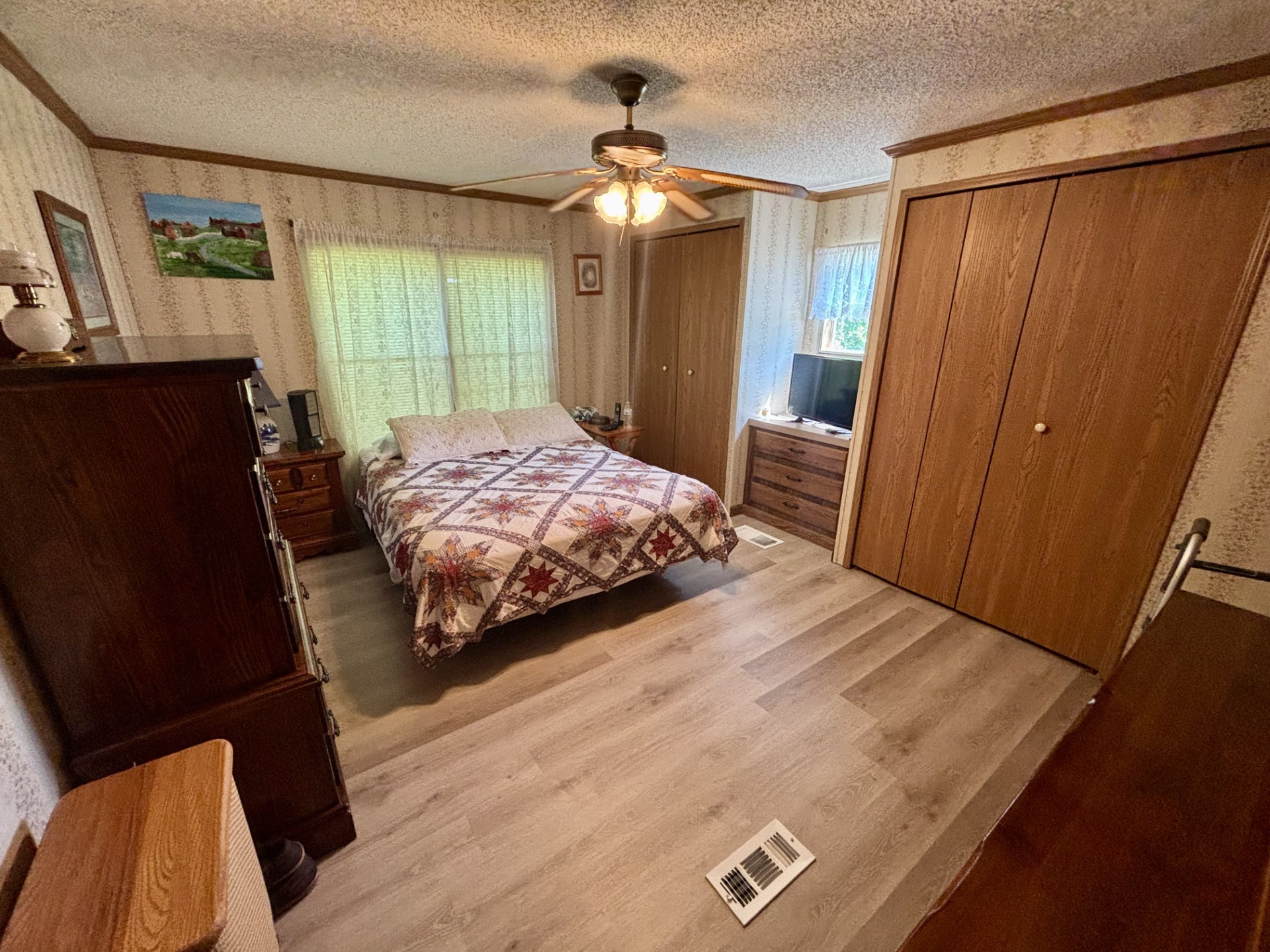 A photo of the Eagle Crest Home