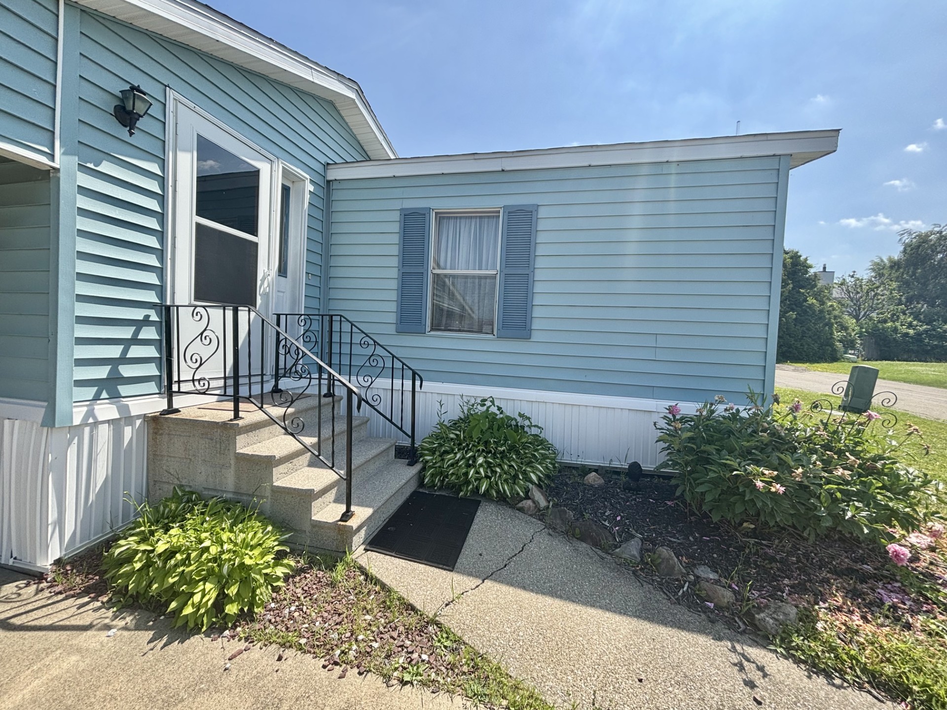 A photo of the Eagle Crest Home