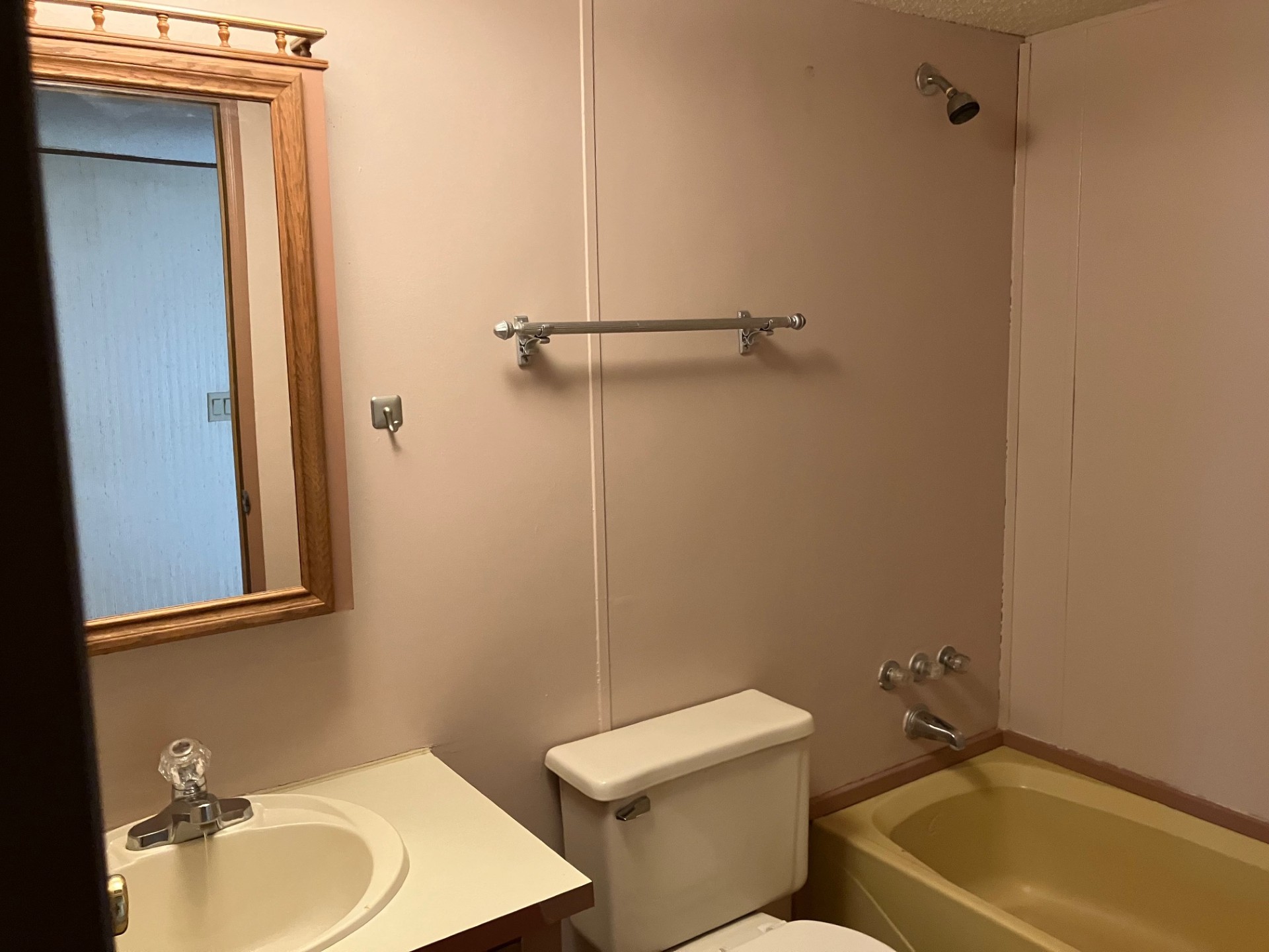 A photo of the Colonial Gardens Home