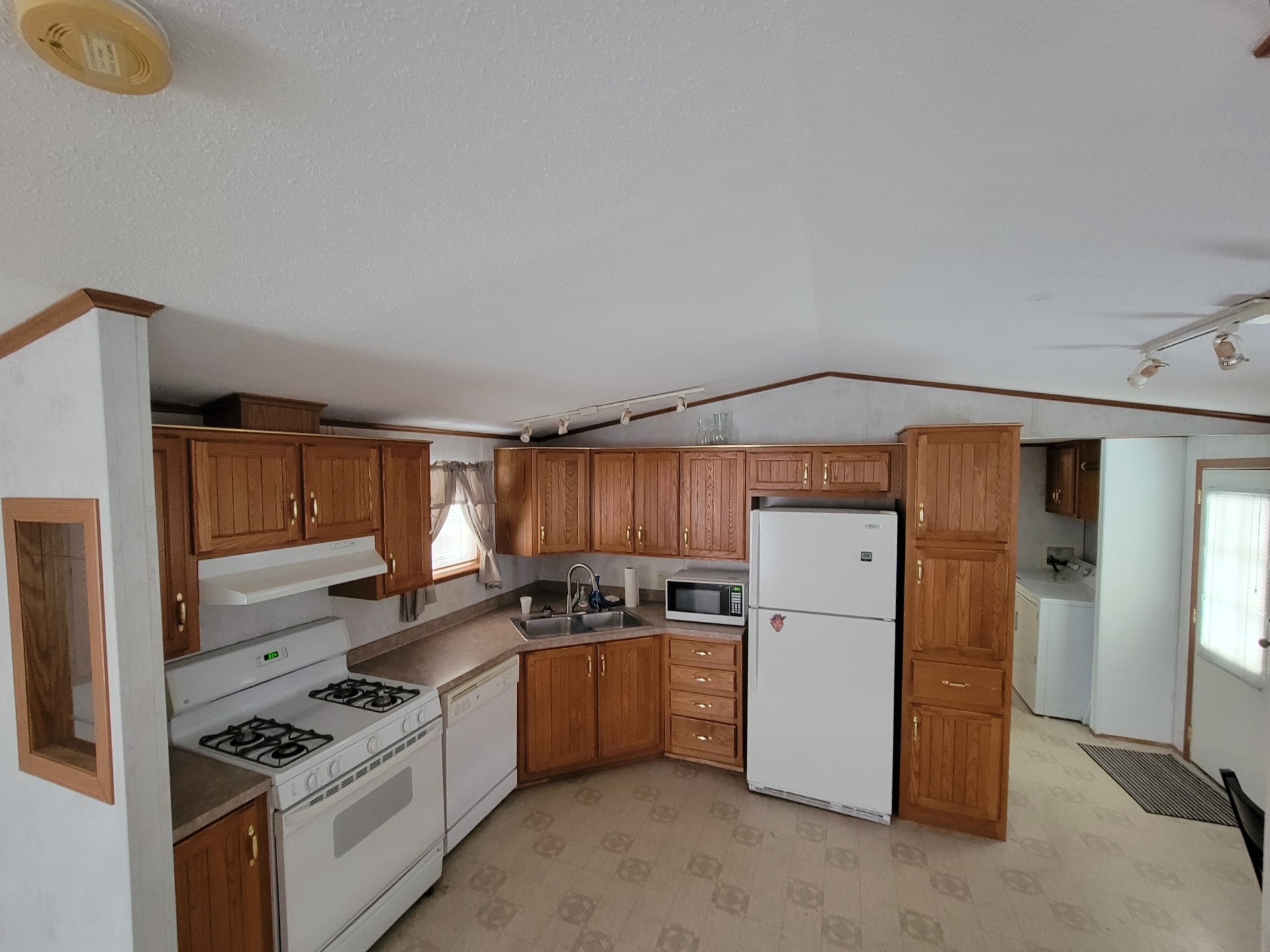 A photo of the Beaver Lake Estates Home