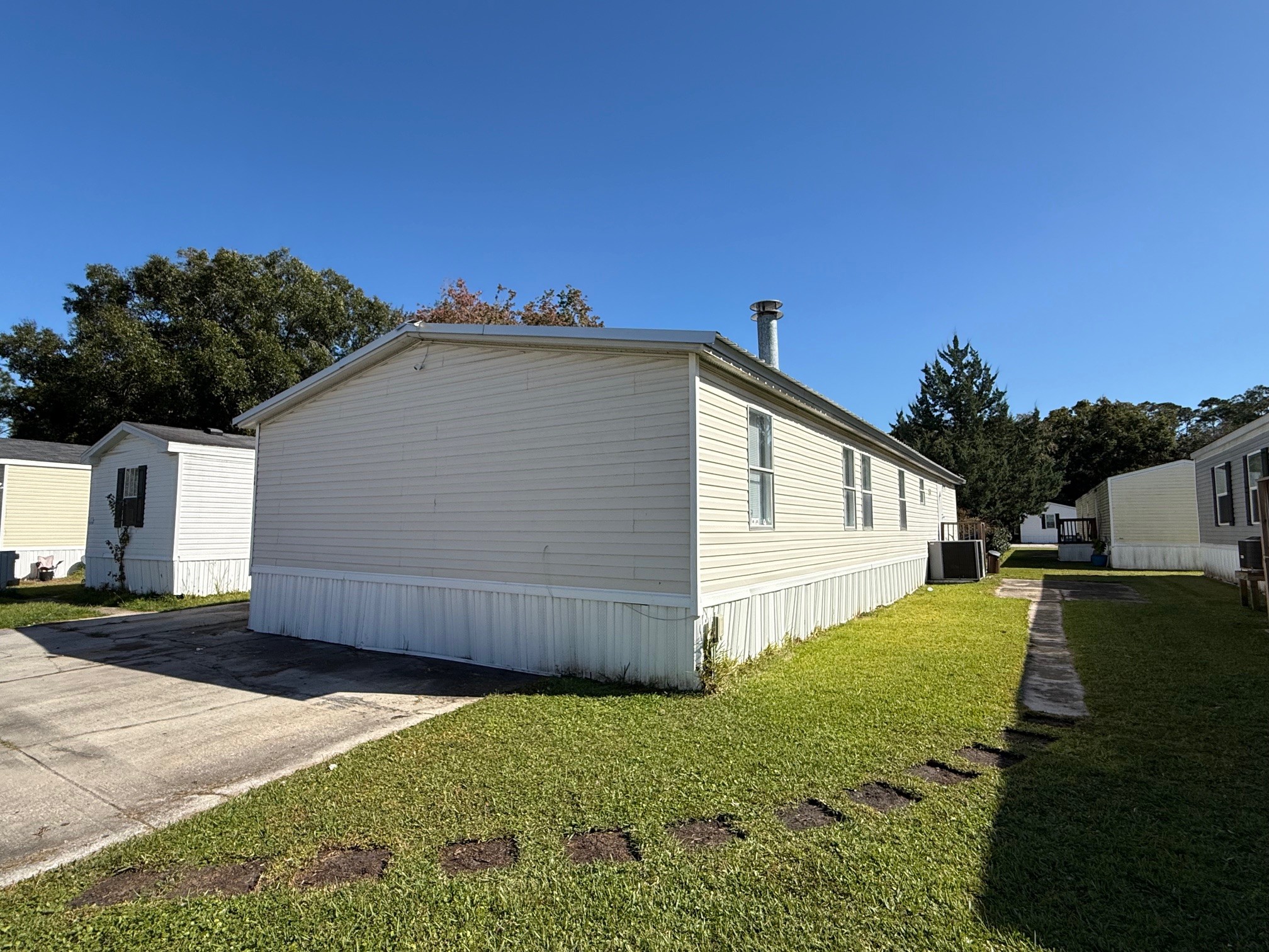 A photo of the Deerpointe Home