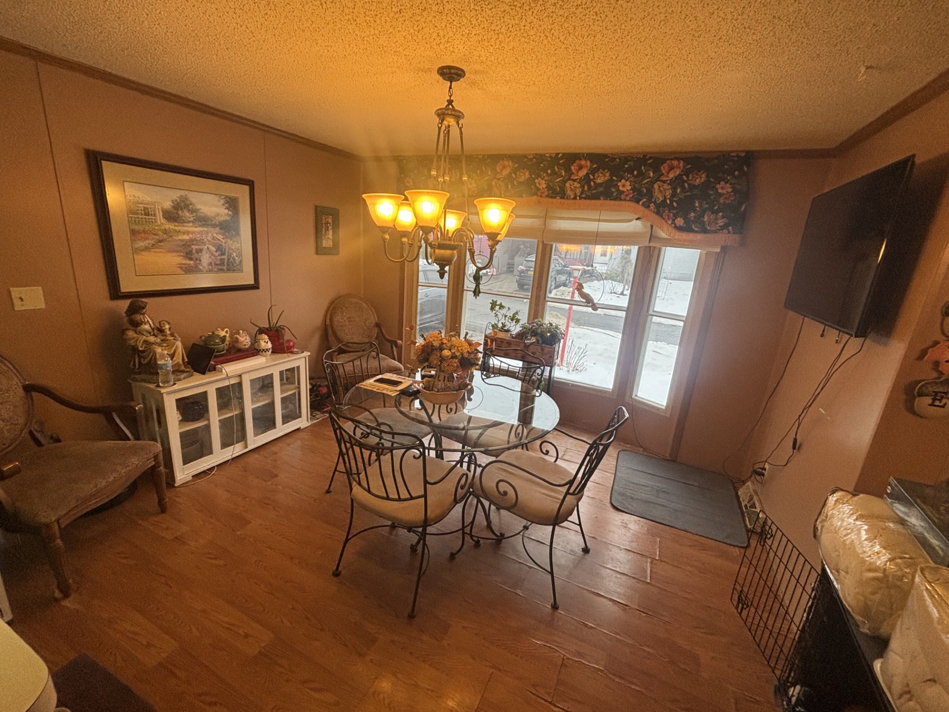 A photo of the Eagle Crest Home