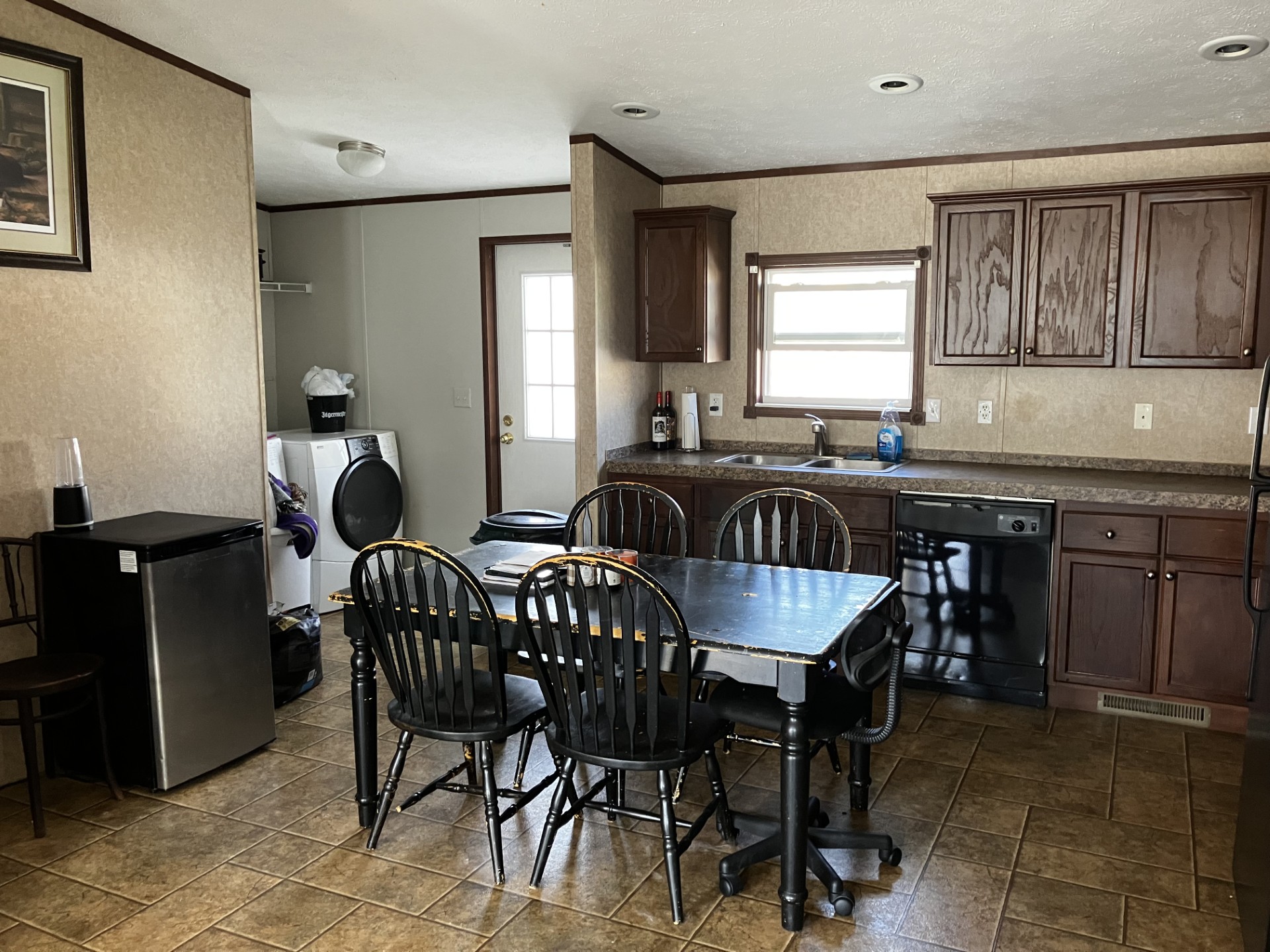 A photo of the Colonial Gardens Home