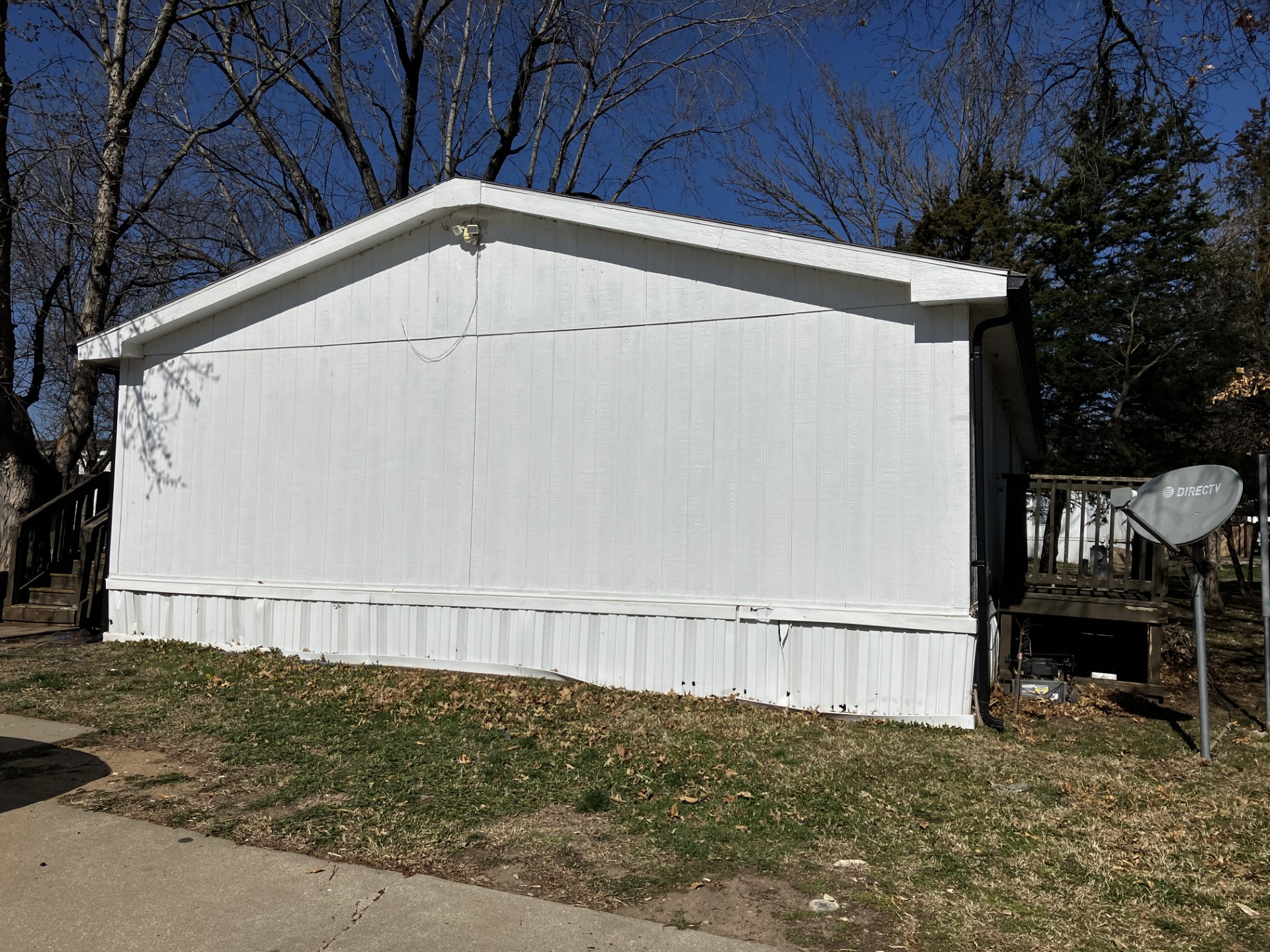 A photo of the Colonial Gardens Home