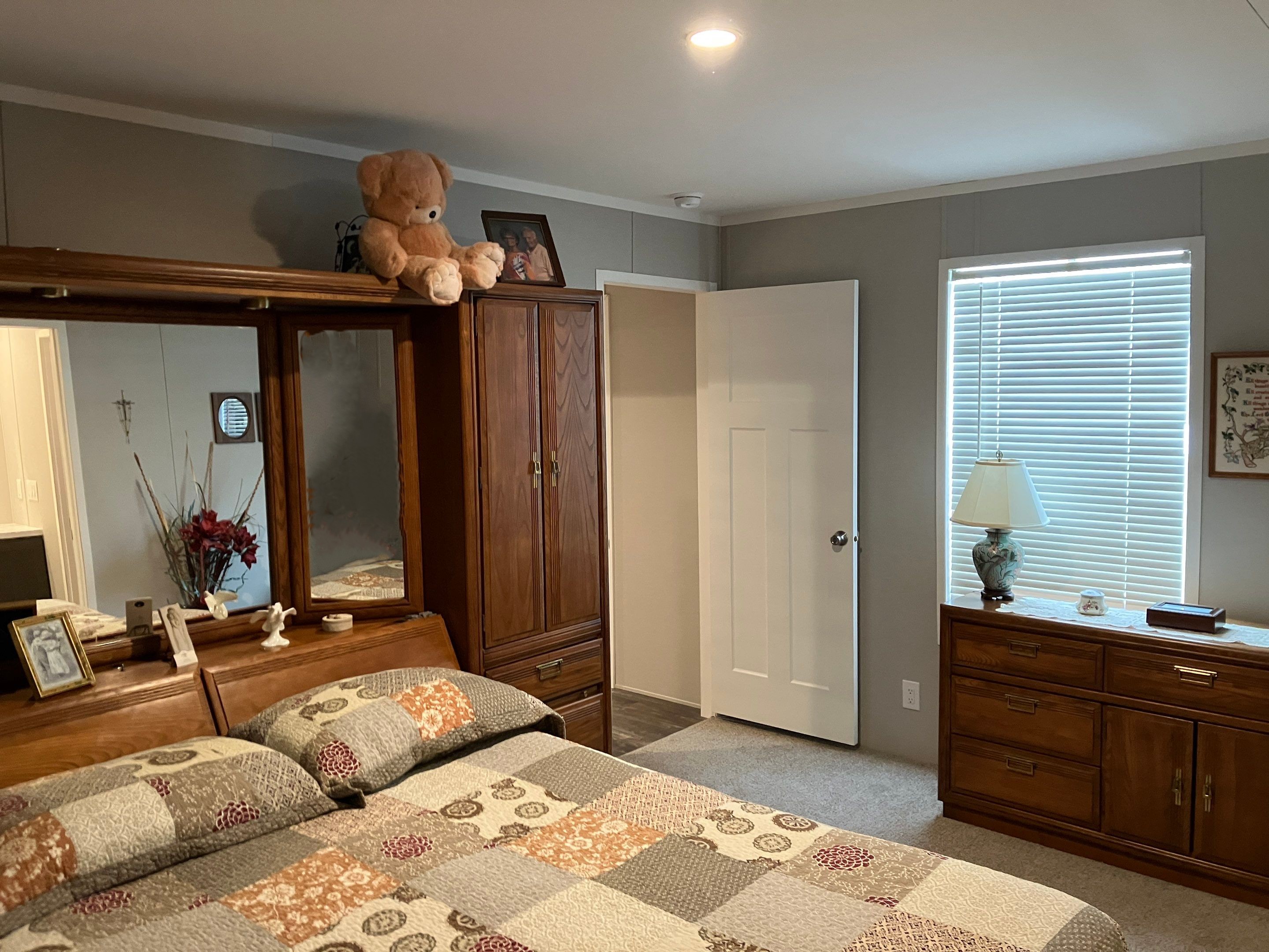 A photo of the River View Manor Home