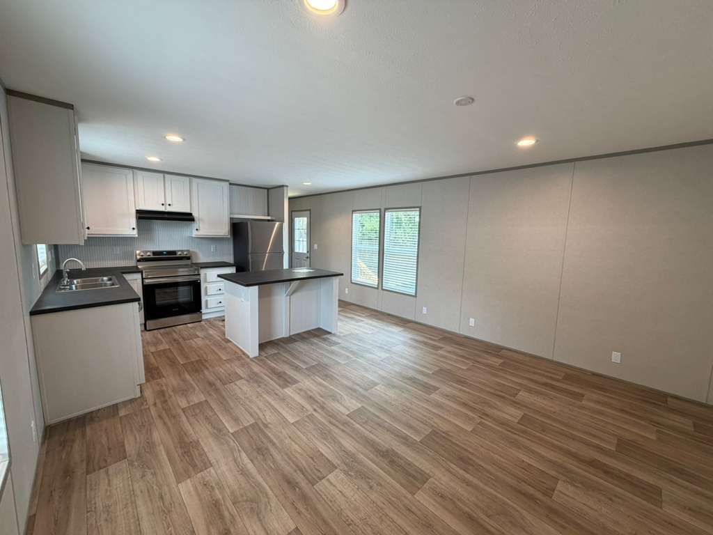 A photo of the Deerpointe Home