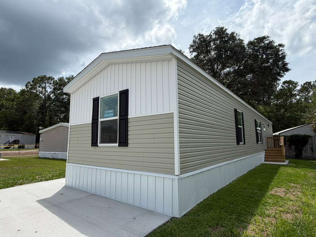 A photo of the Deerpointe Home