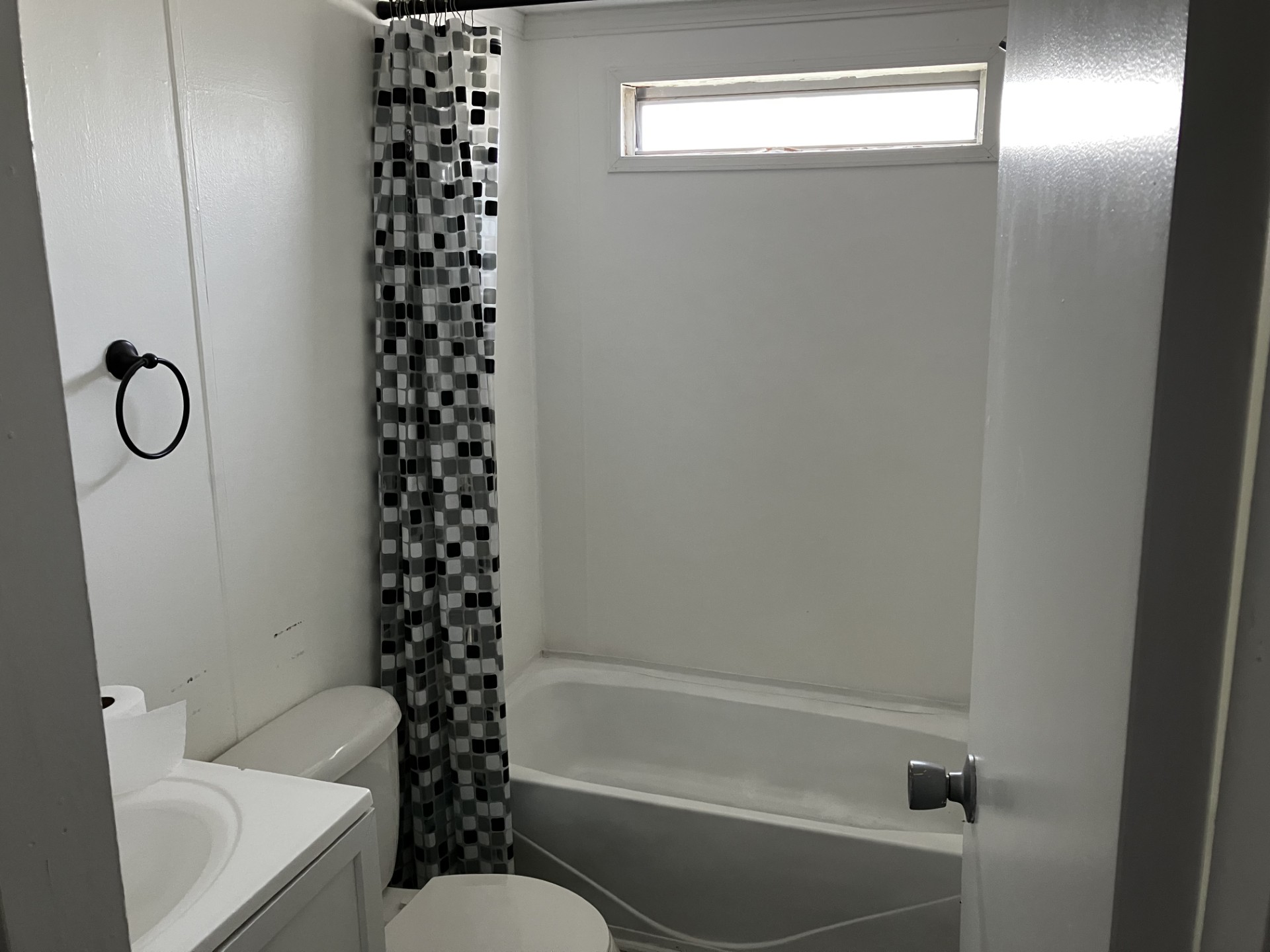 A photo of the Colonial Gardens Home