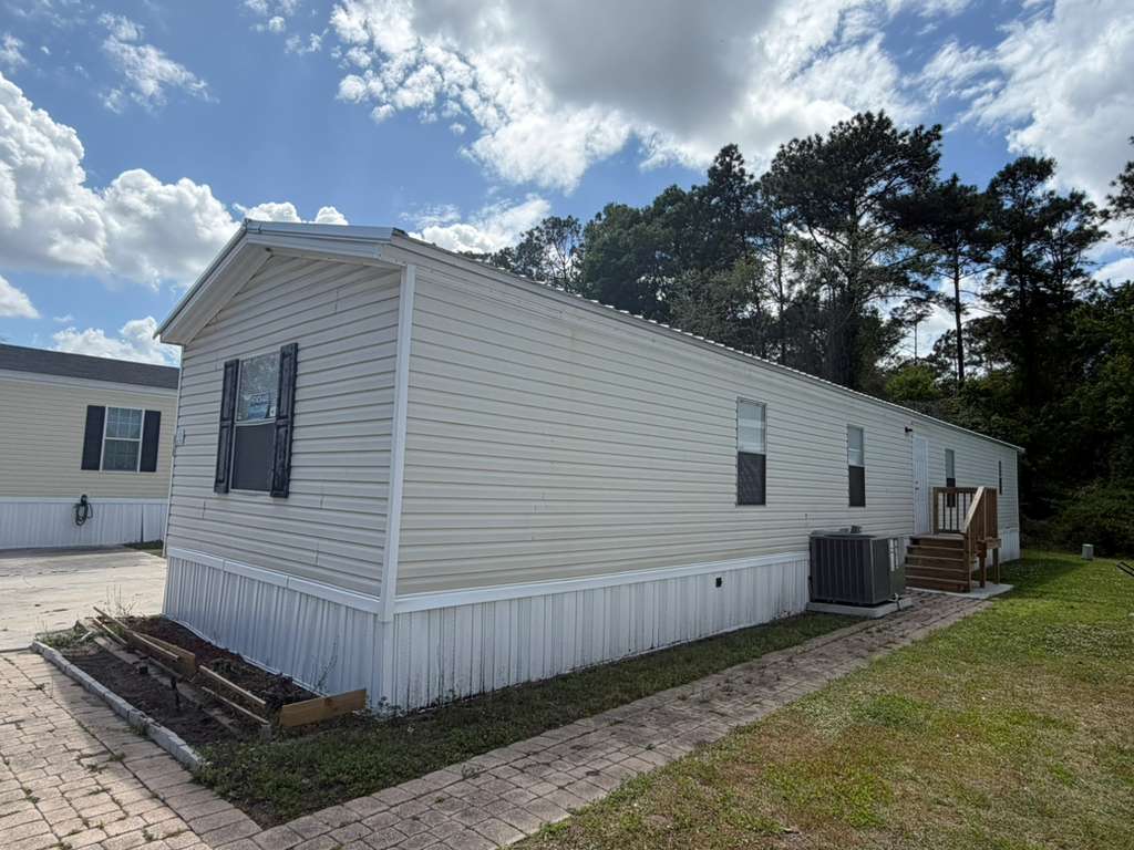 A photo of the Deerpointe Home