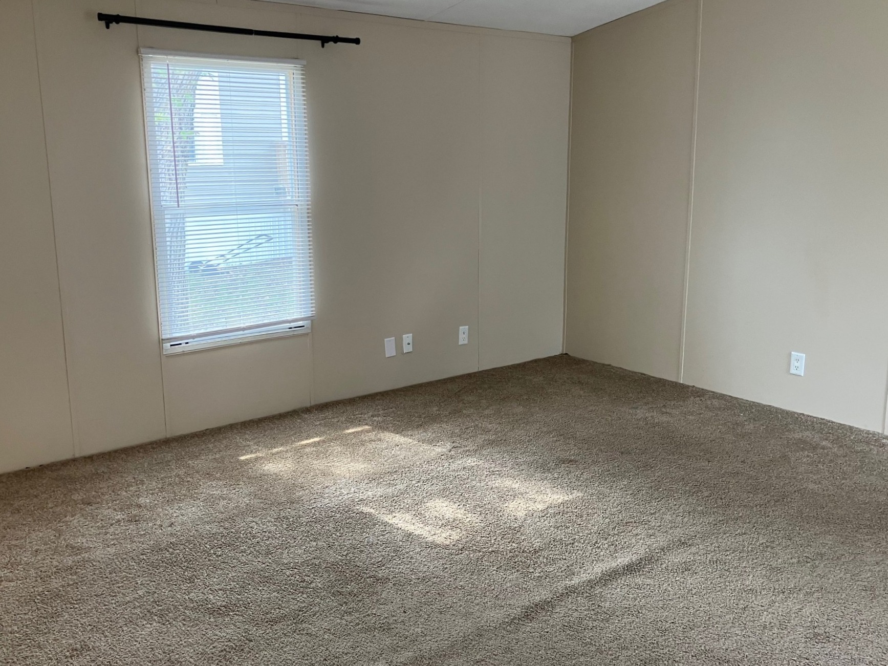 A photo of the Colonial Gardens Home