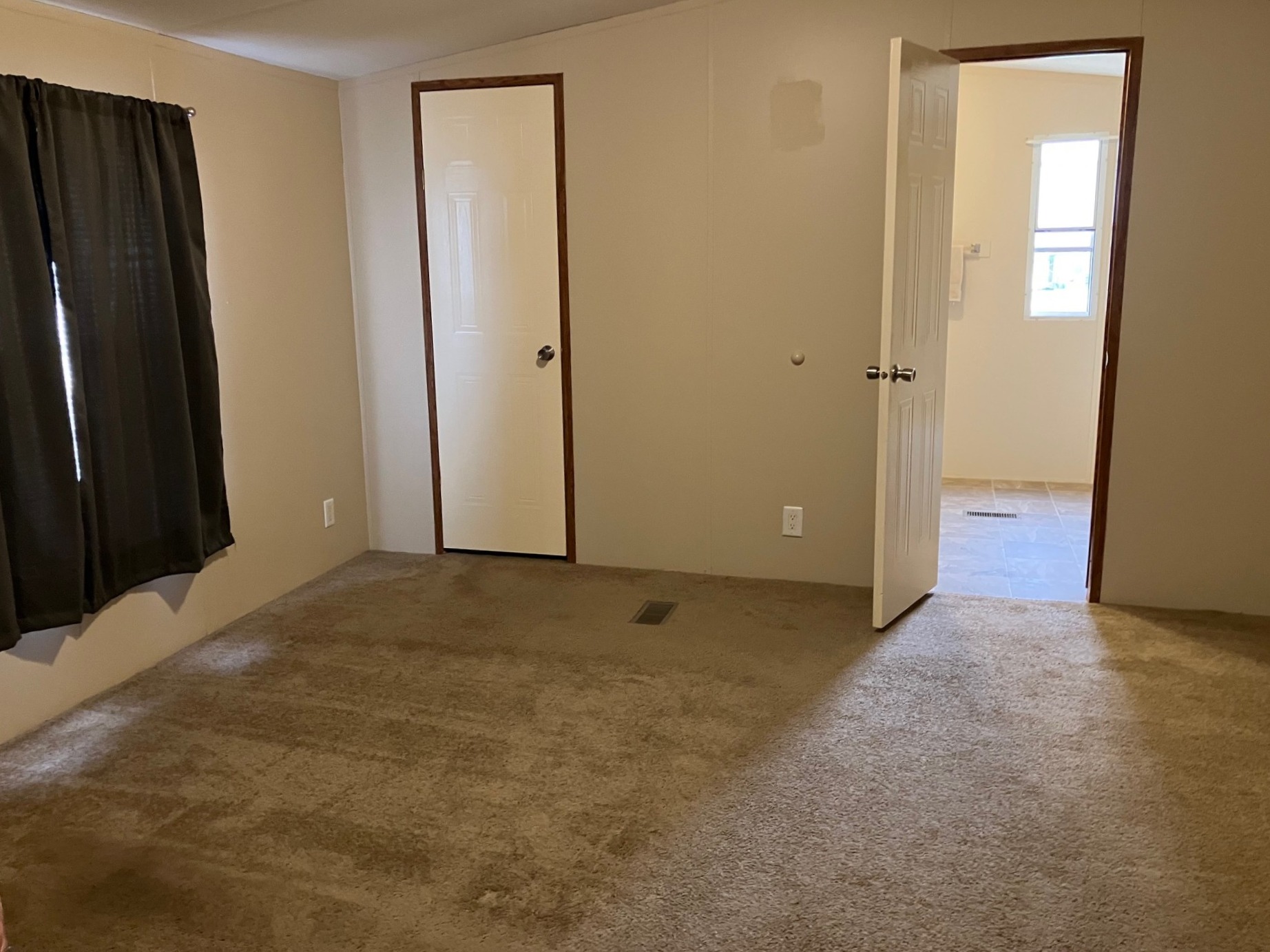 A photo of the Colonial Gardens Home