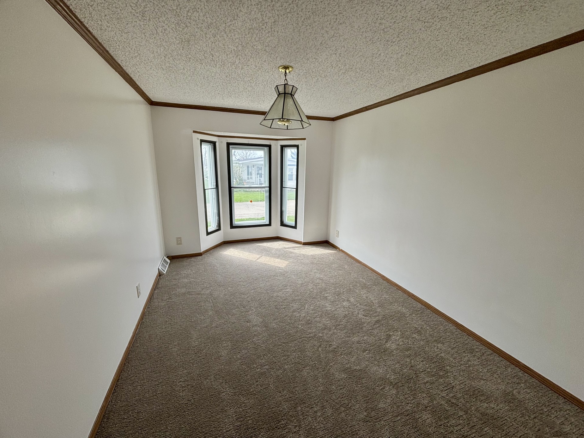 A photo of the Eagle Crest Home