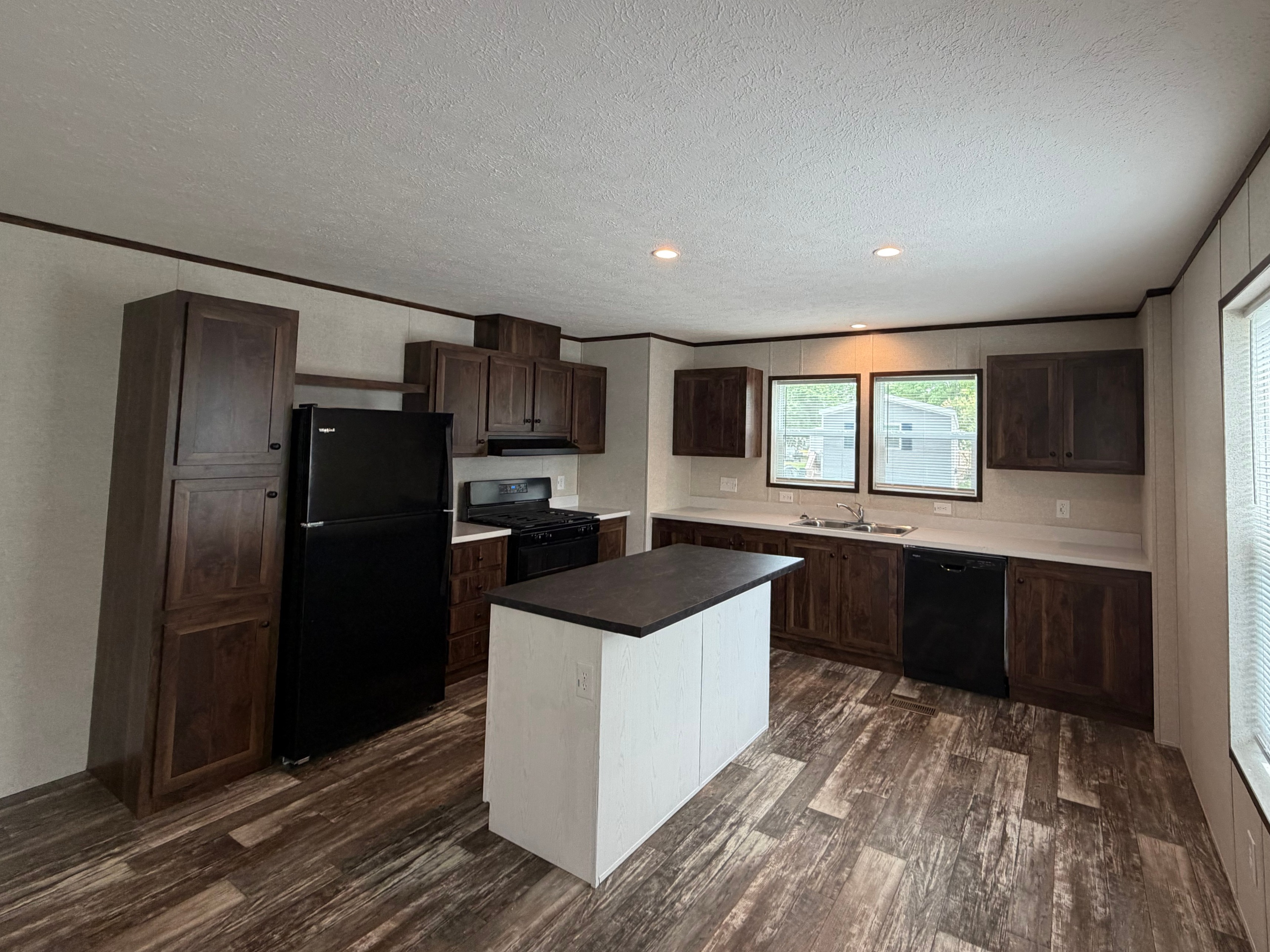 A photo of the Lakeshore Terrace Home