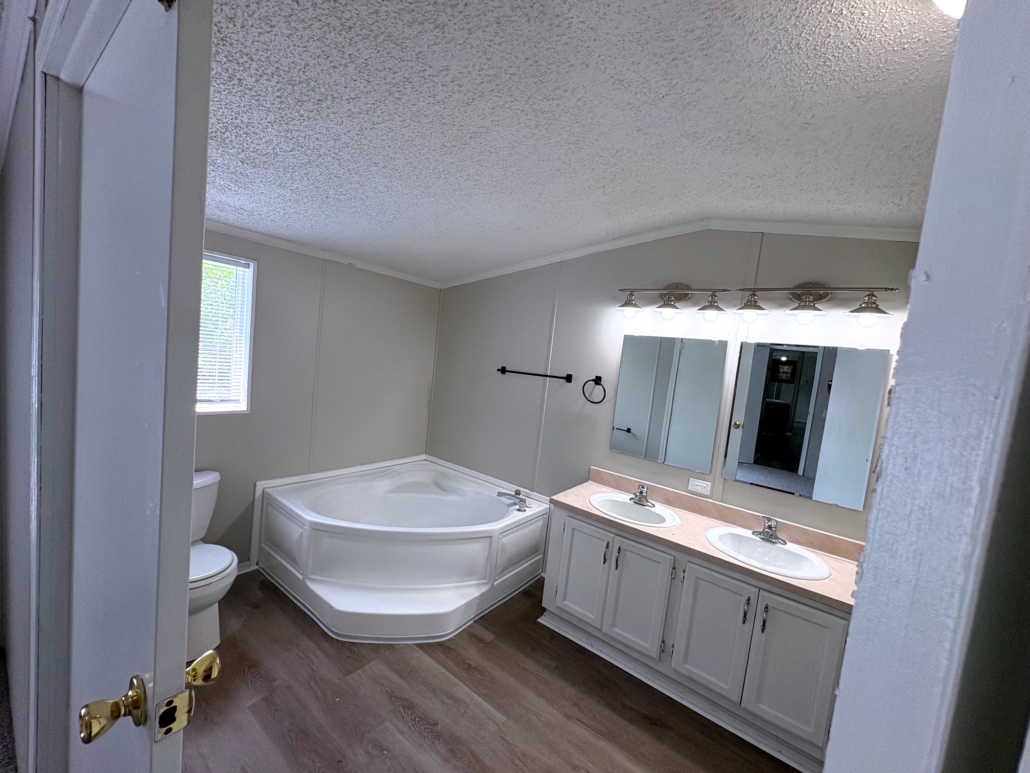 A photo of the Skyway Home