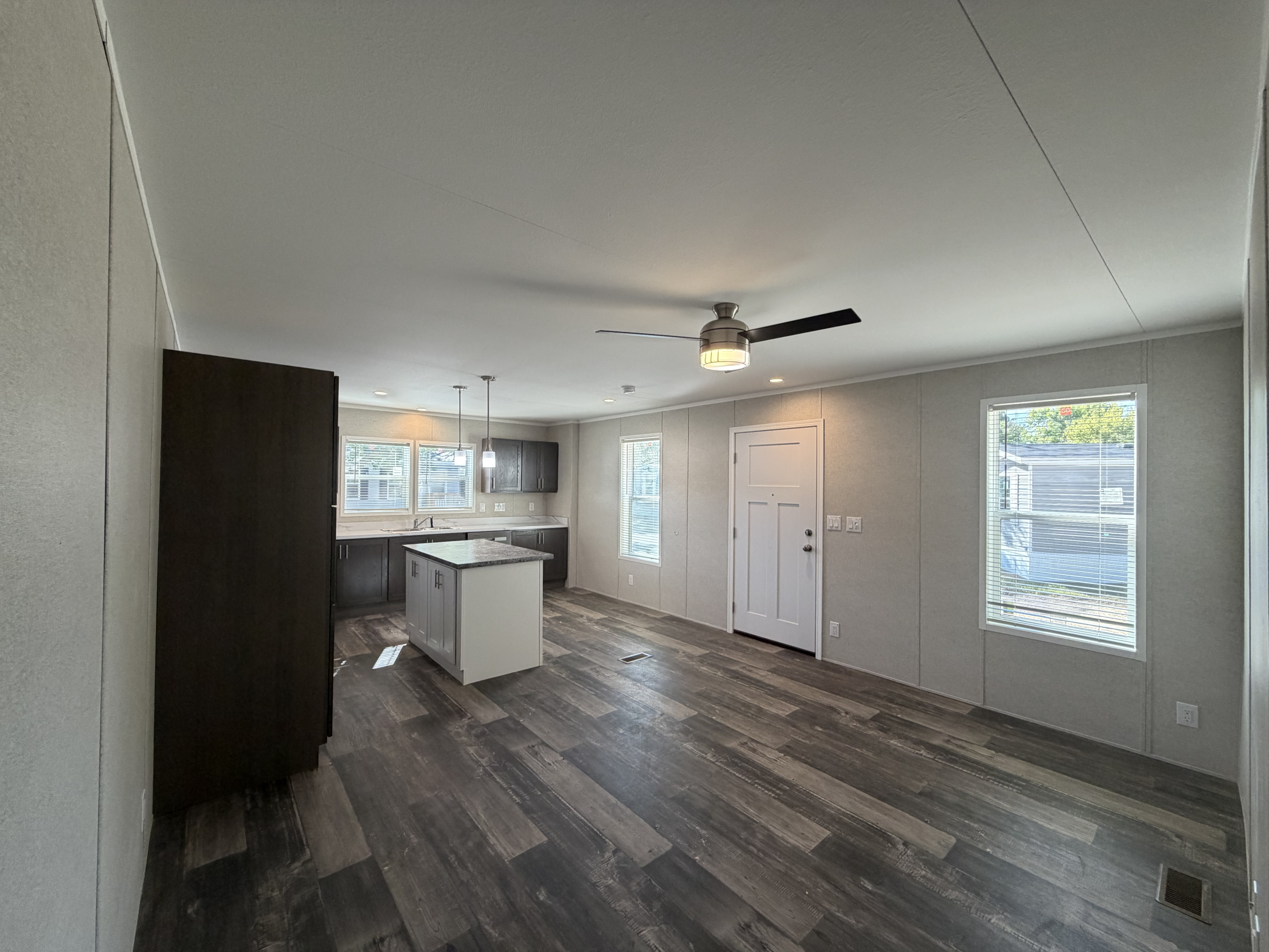 A photo of the Lakeshore Terrace Home