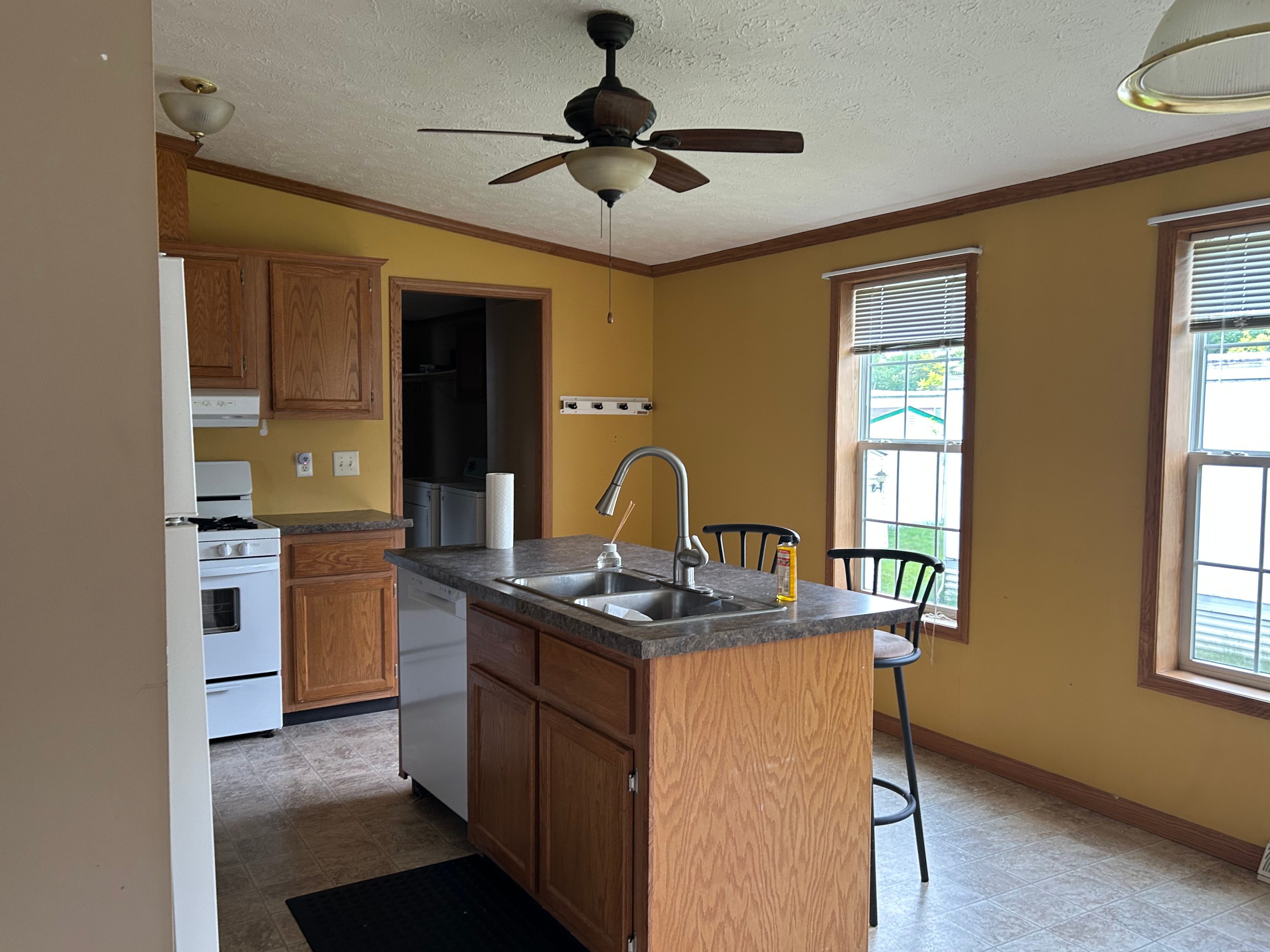 A photo of the Beaver Lake Estates Home