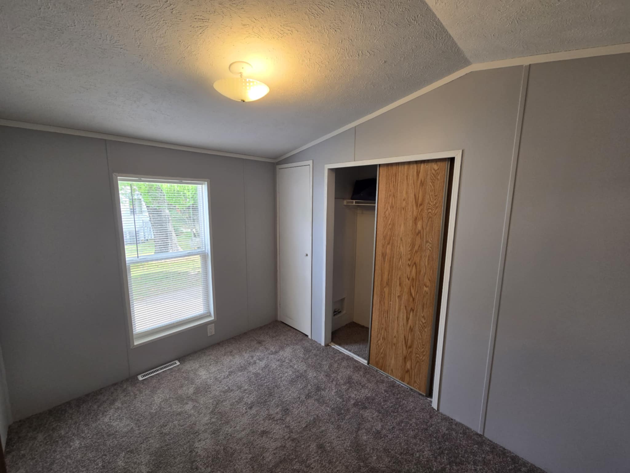 A photo of the Navajo Lake Estates Home