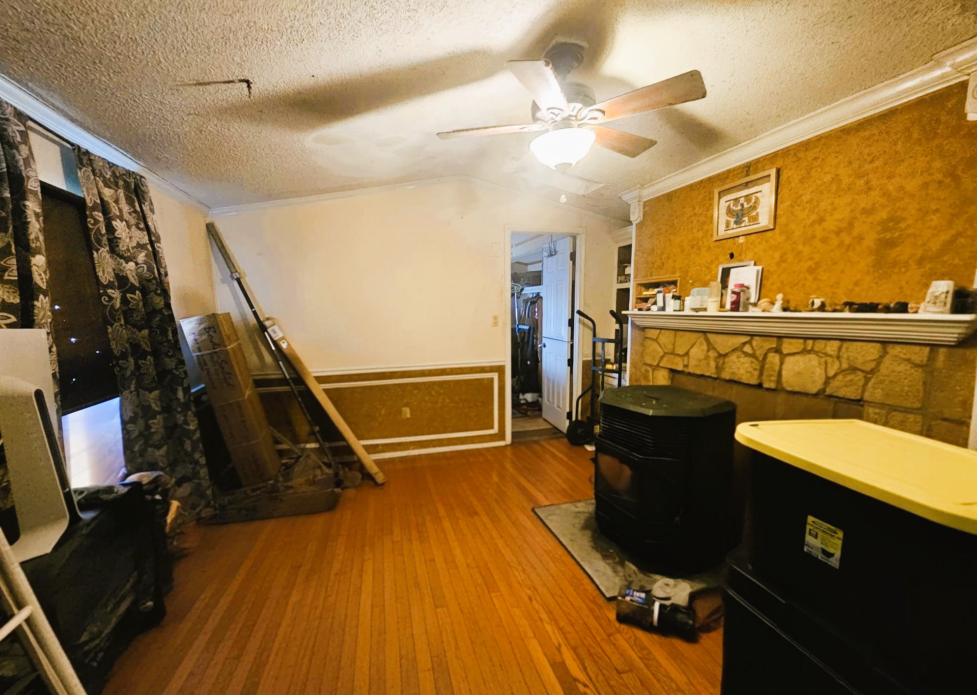 A photo of the Huguenot Home