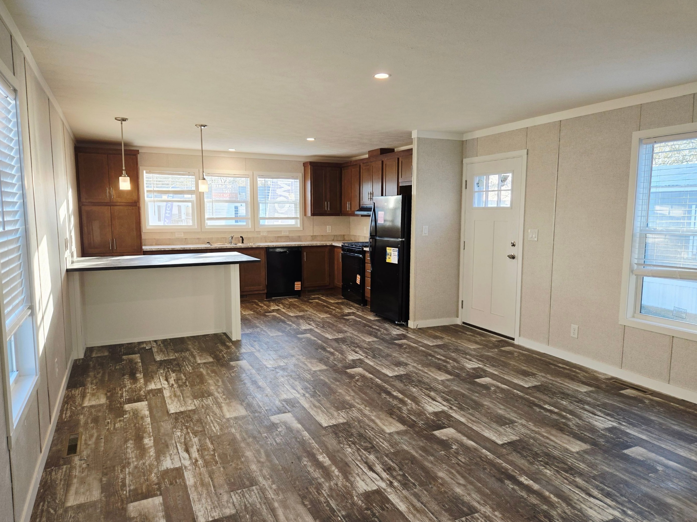 A photo of the Navajo Lake Estates Home