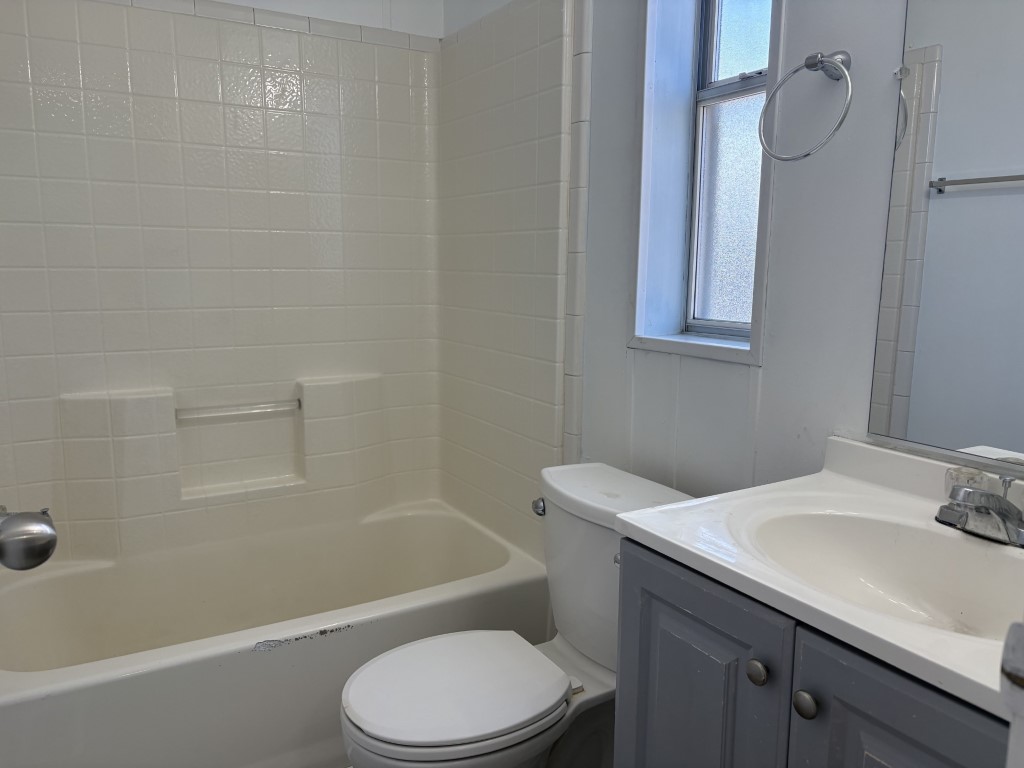 A photo of the Overpass Point Home