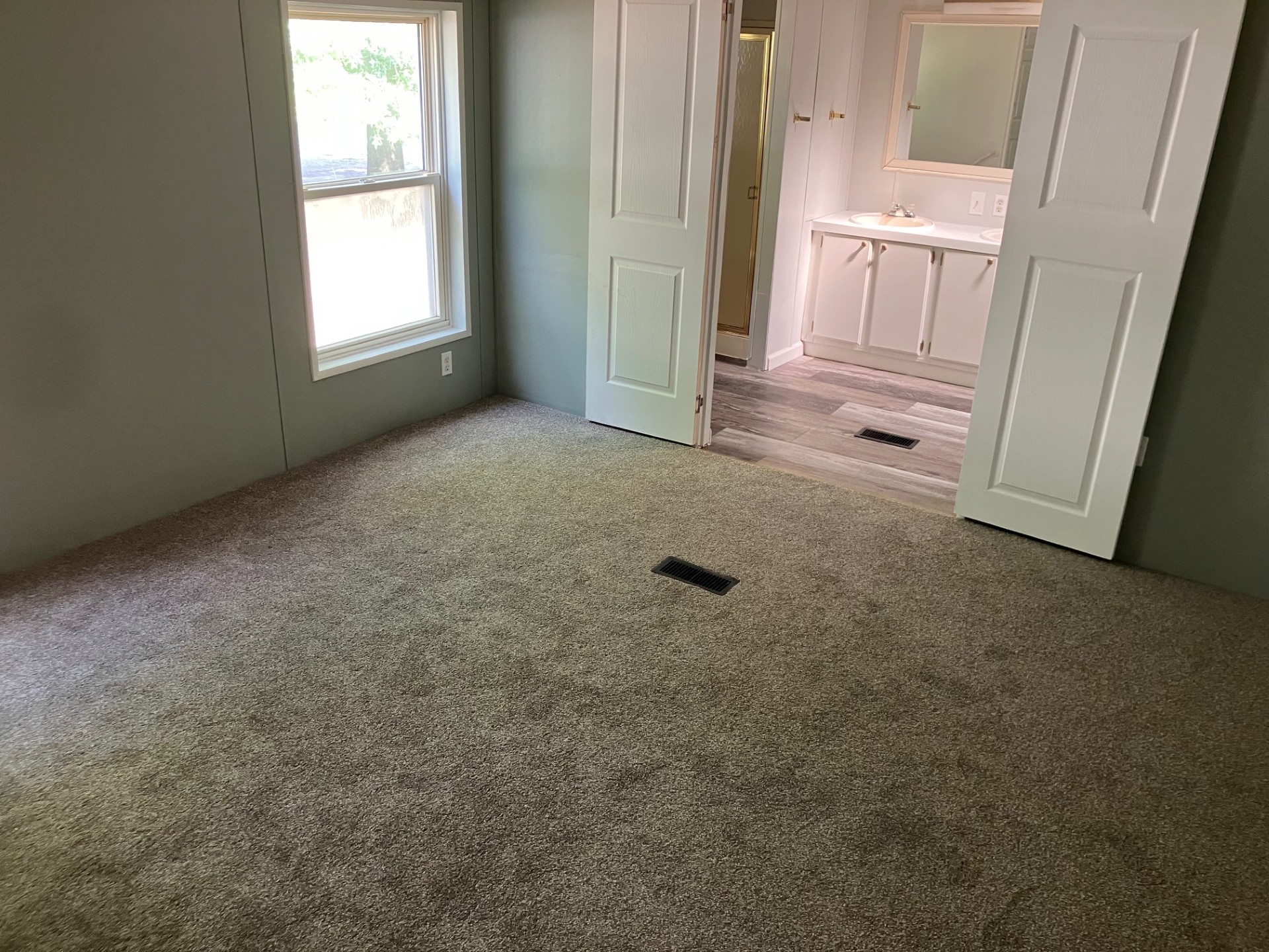 A photo of the Grantville Commons Home