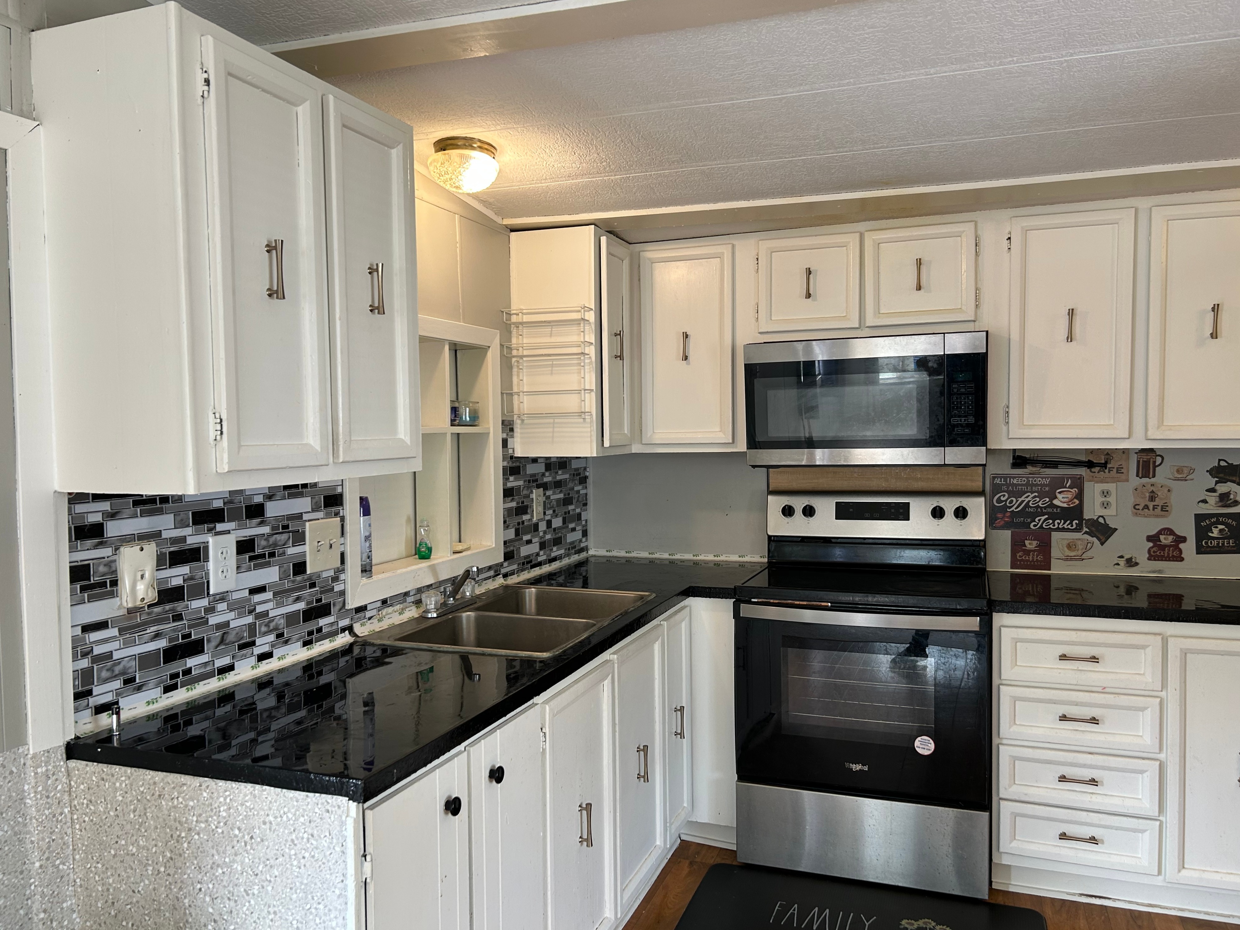 A photo of the Beaver Lake Estates Home
