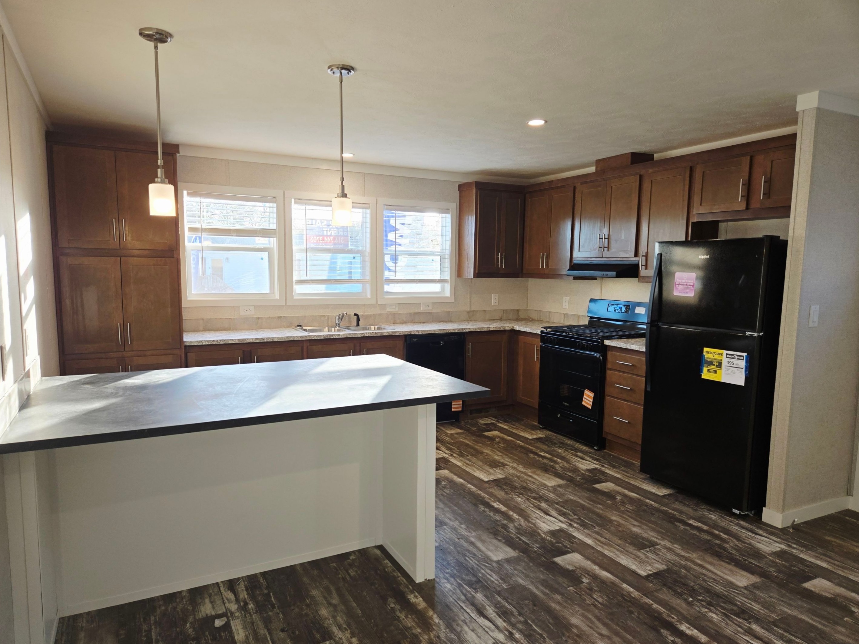 A photo of the Navajo Lake Estates Home