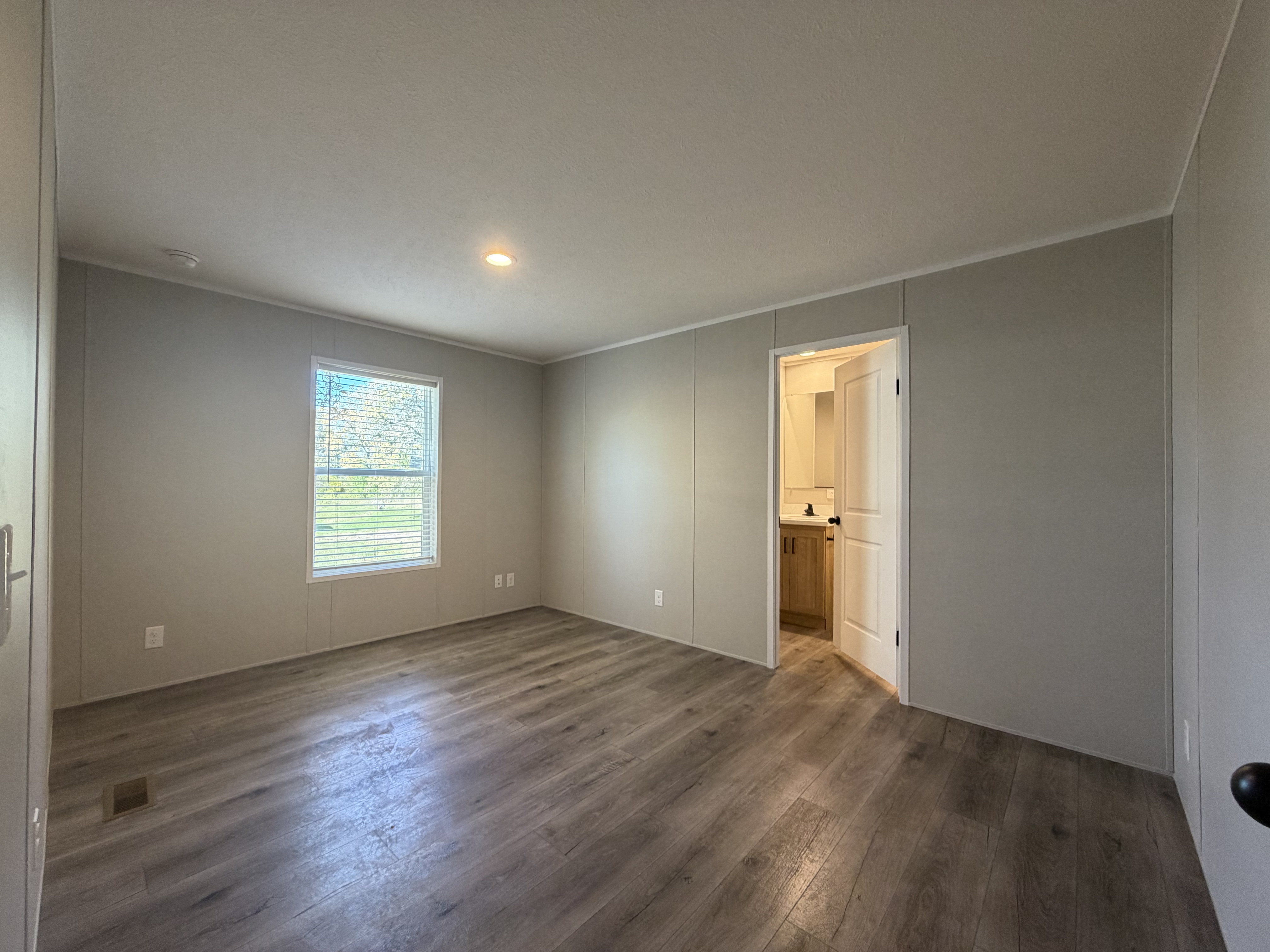 A photo of the Lakeshore Terrace Home