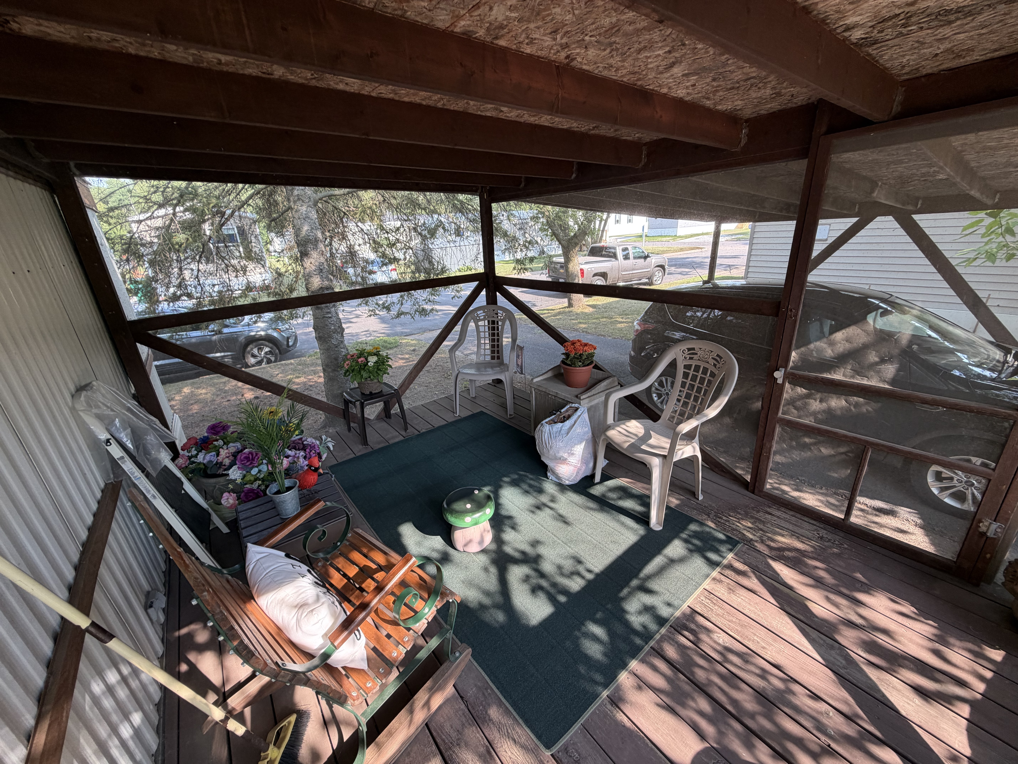 A photo of the Lakeshore Terrace Home