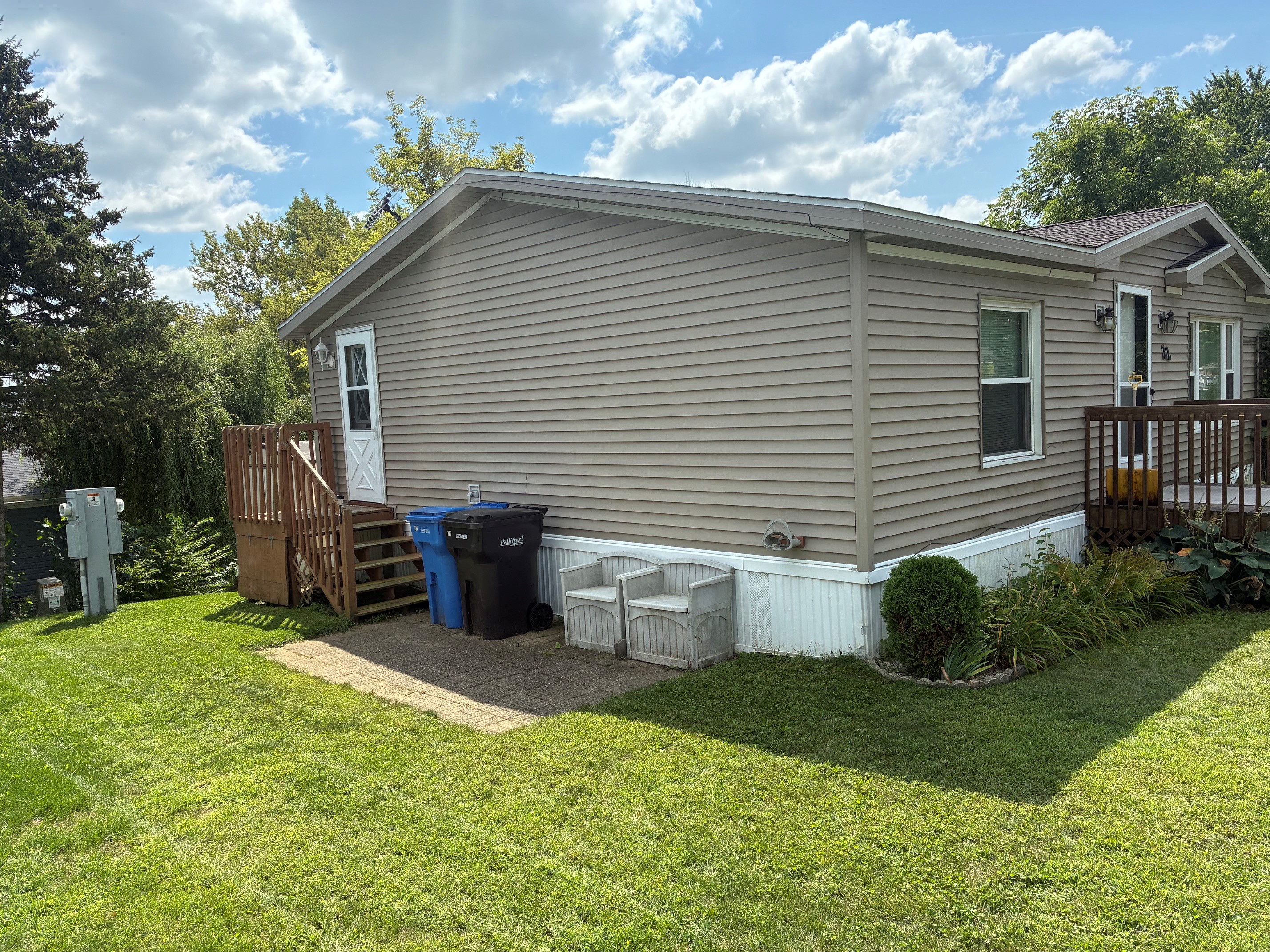 A photo of the Falls View Home