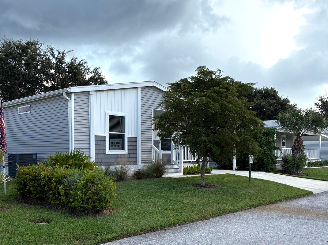 A photo of the Pinelake Village Home