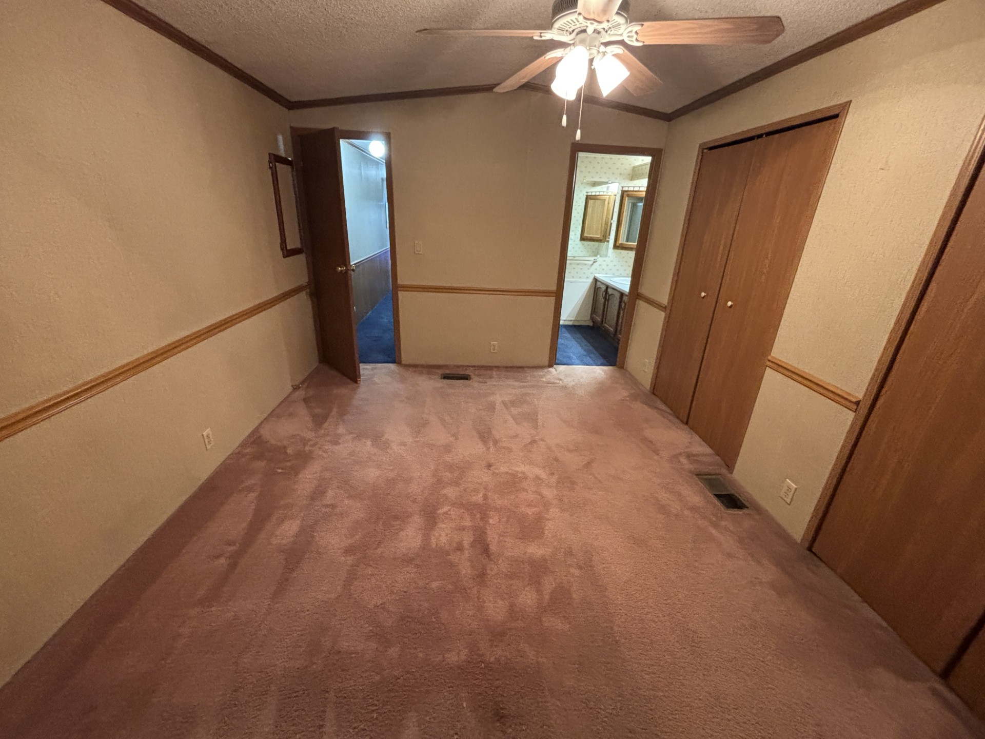 A photo of the Eagle Crest Home