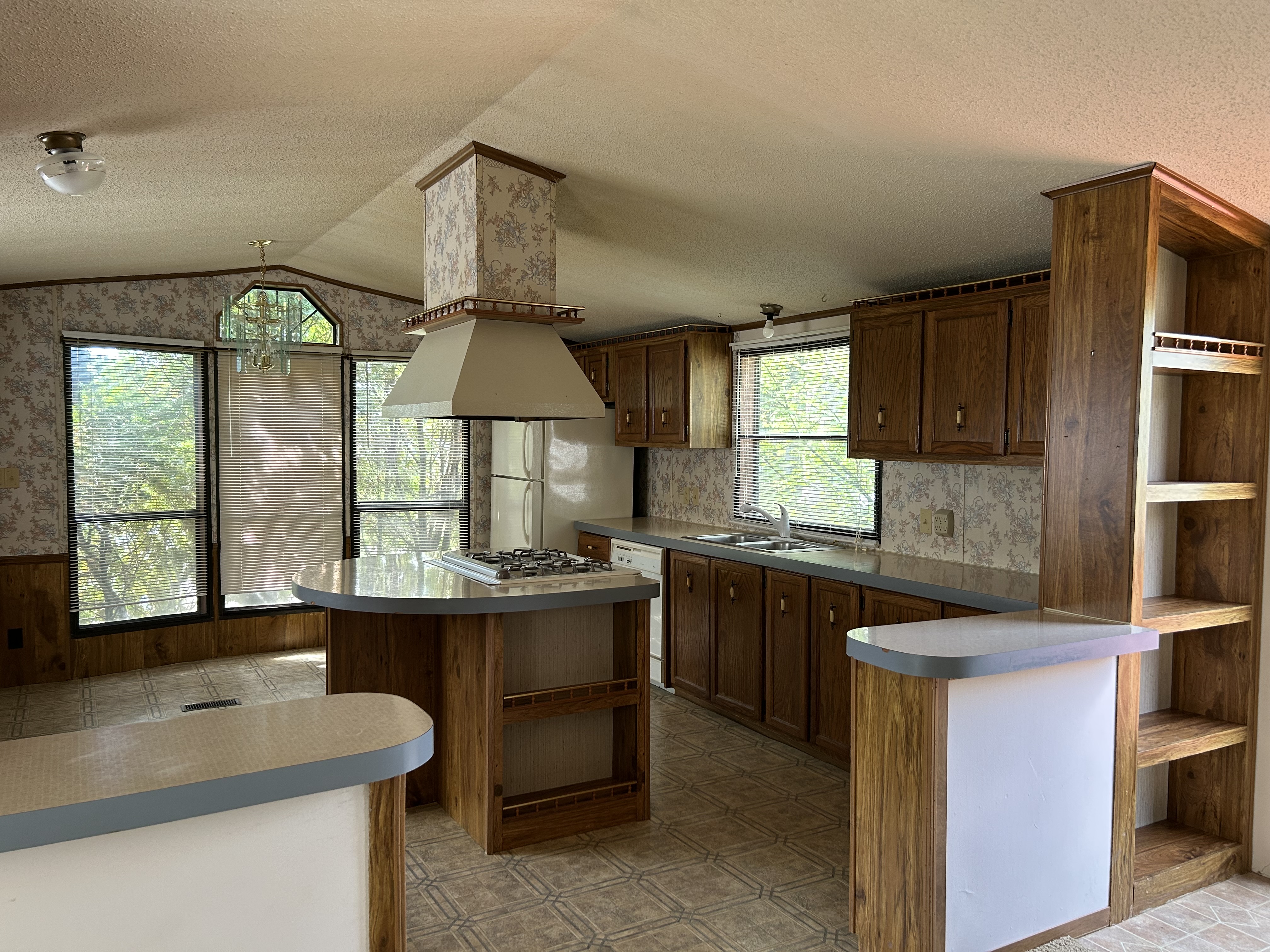 A photo of the Beaver Lake Estates Home