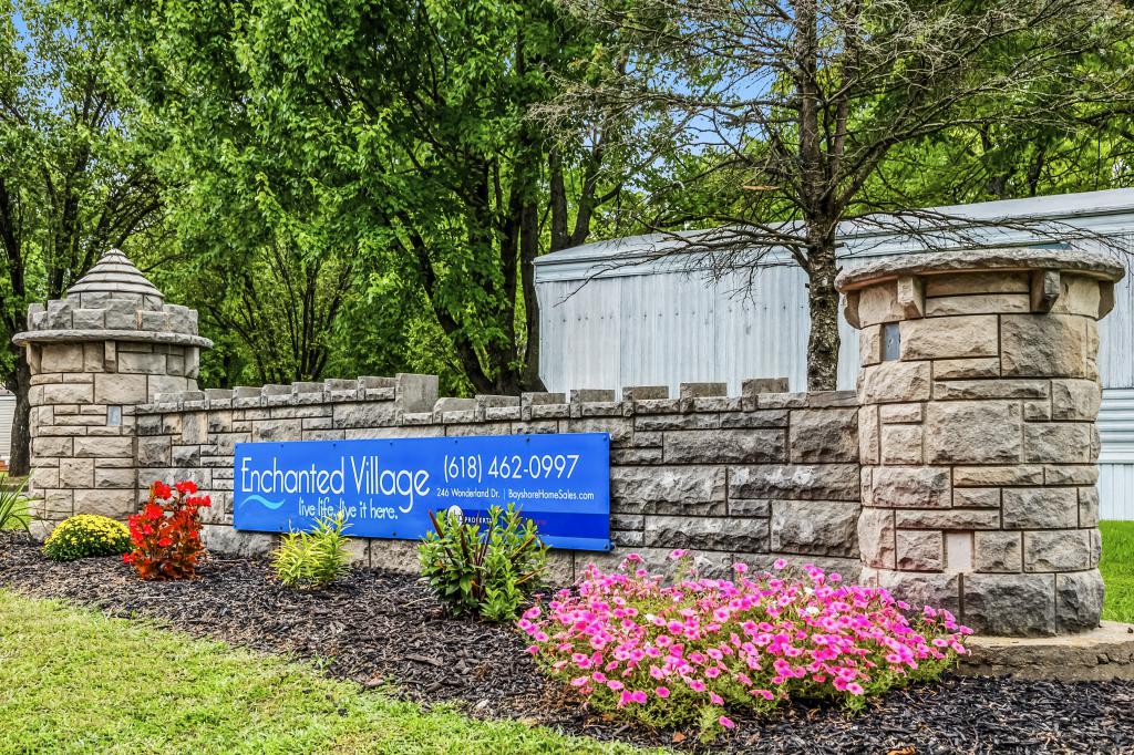 Enchanted Village (IL)