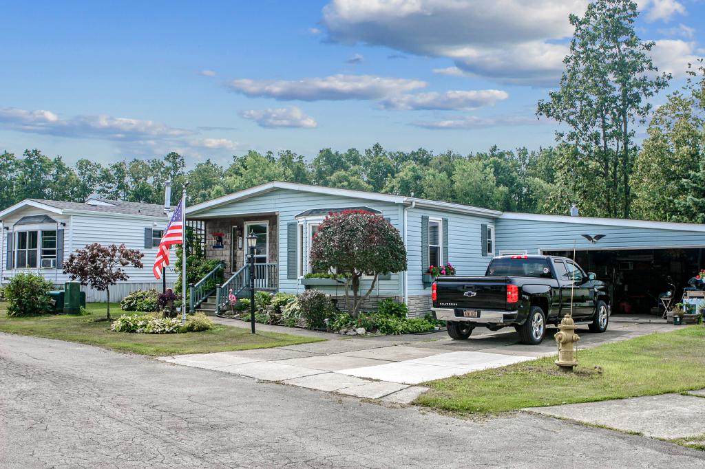 Mobile Home Park in Hamburg, NY Eagle Crest