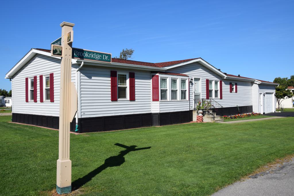 Mobile Home Park in Hamburg, NY Eagle Crest