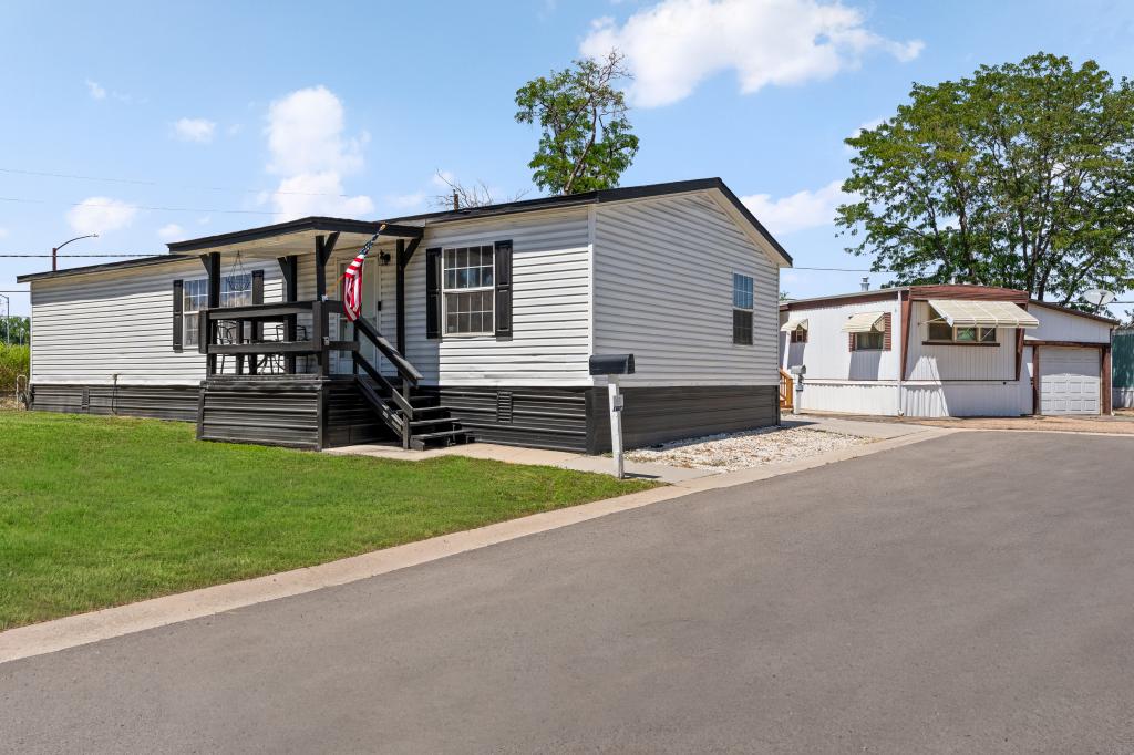 A photo of the Thornton Estates Home