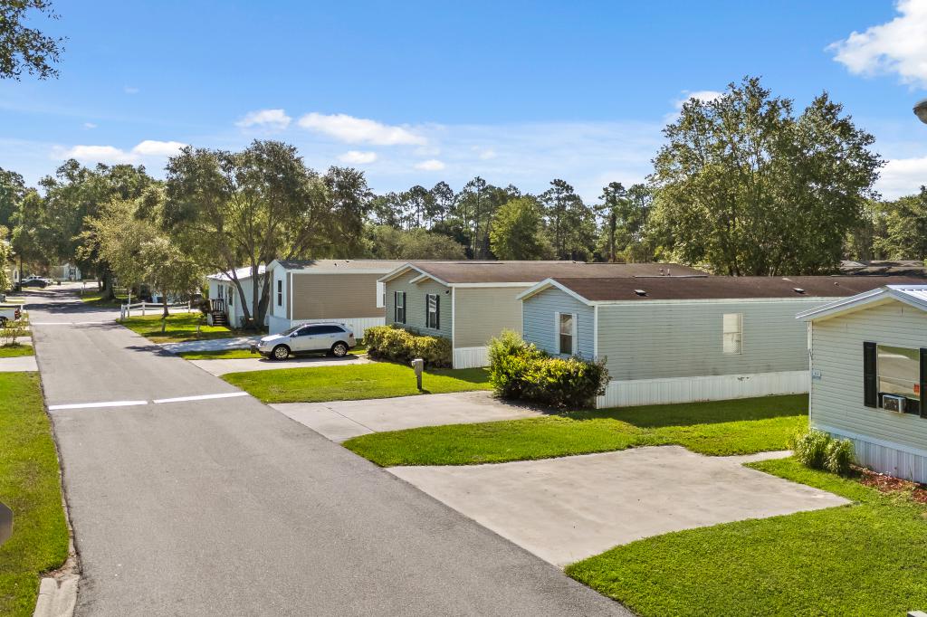 A photo of the Deerpointe Home