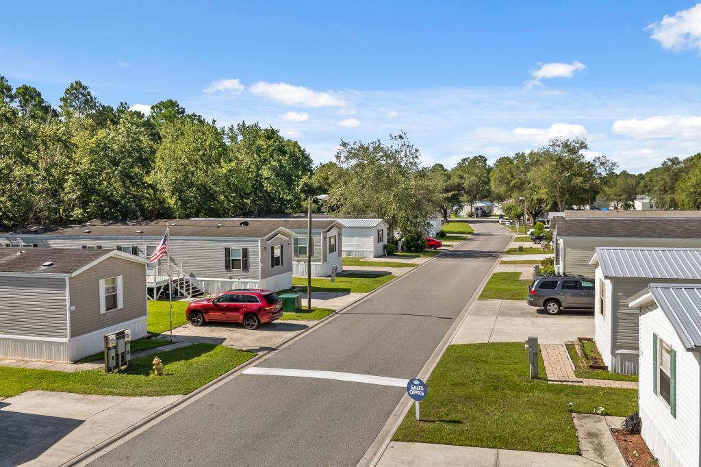 A photo of the Deerpointe Home