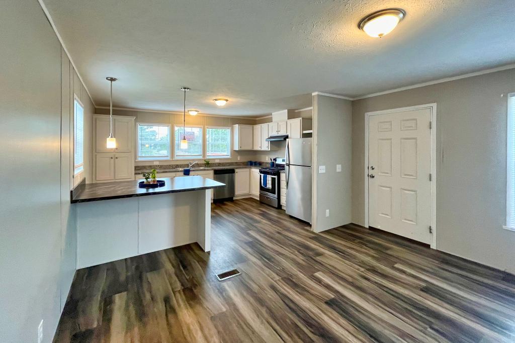 A photo of the Springdale Lake Home