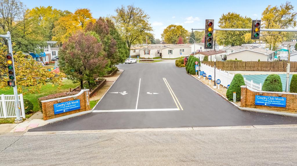 Mobile Home Park in Countryside, IL Country Club Woods